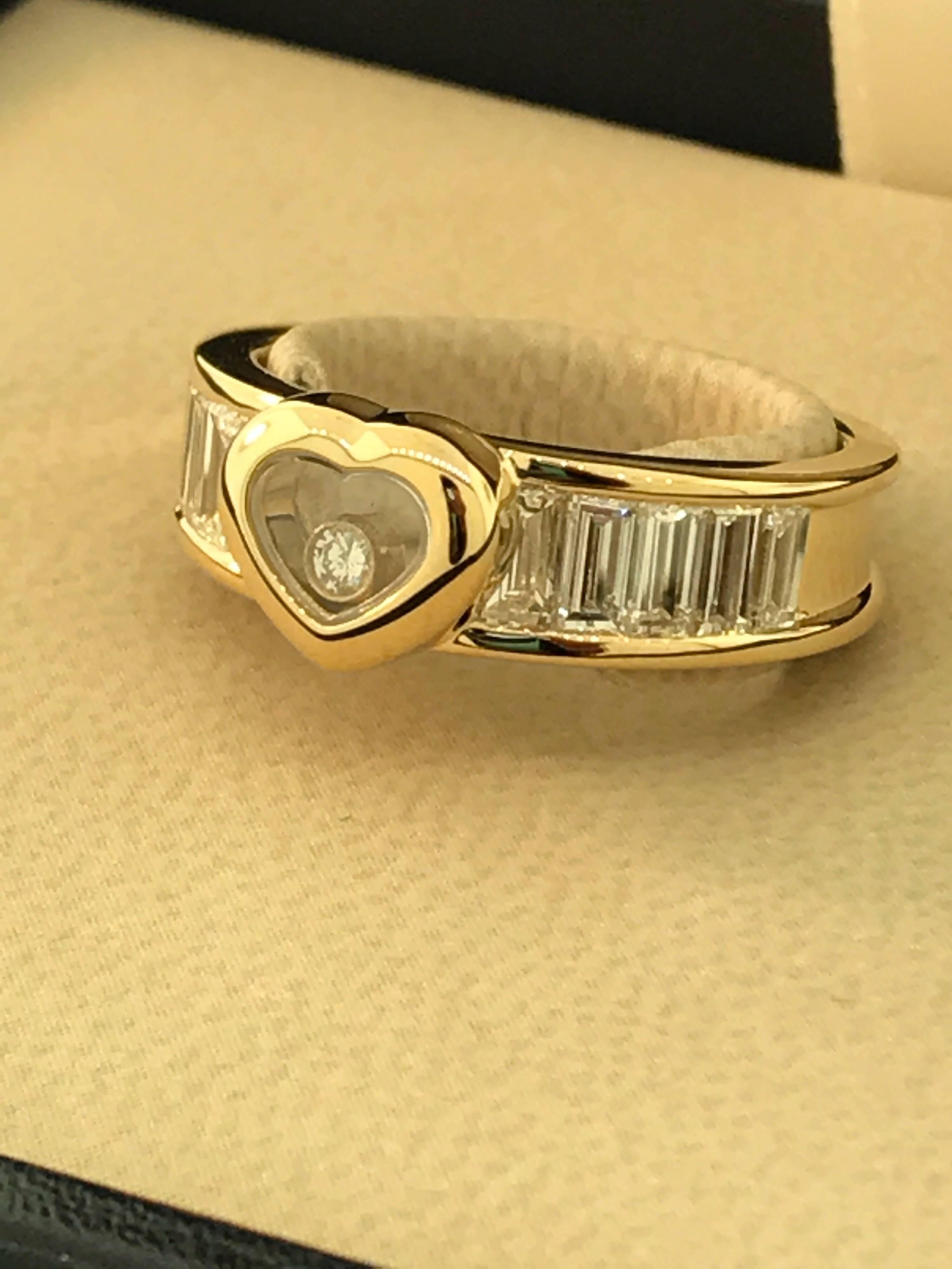 Chopard Happy Diamonds 18 Karat Yellow Gold and Trapeze Diamonds Heart Ring For Sale 1