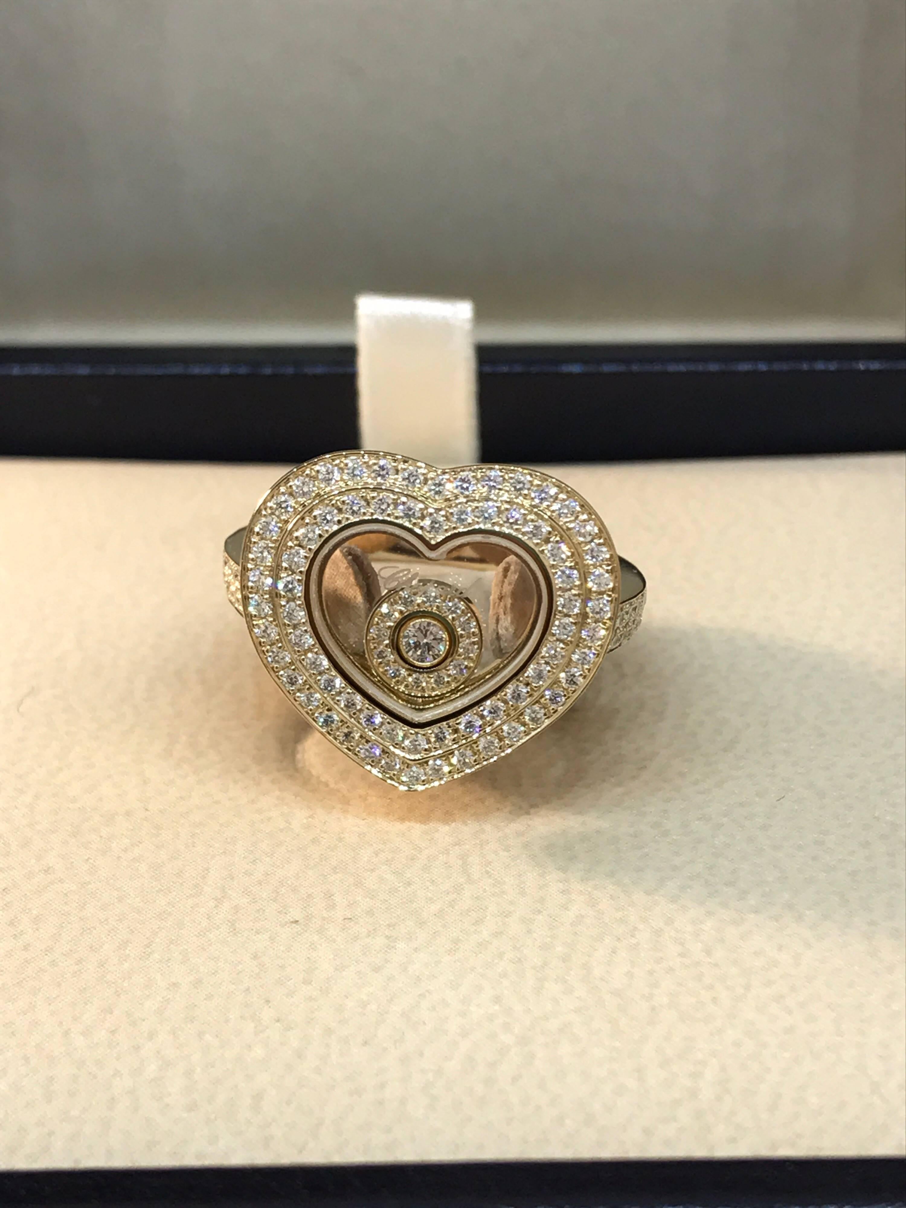 Chopard Happy Diamonds 18 Karat Yellow Gold Pave Diamond Ring 82/7209 For Sale 1