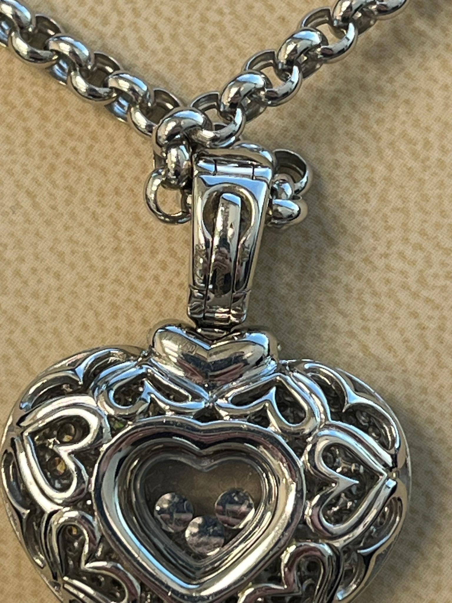 Chopard Happy Diamonds 2.50 Carat 18K White Gold VVS Diamond Pendant Necklace For Sale 2