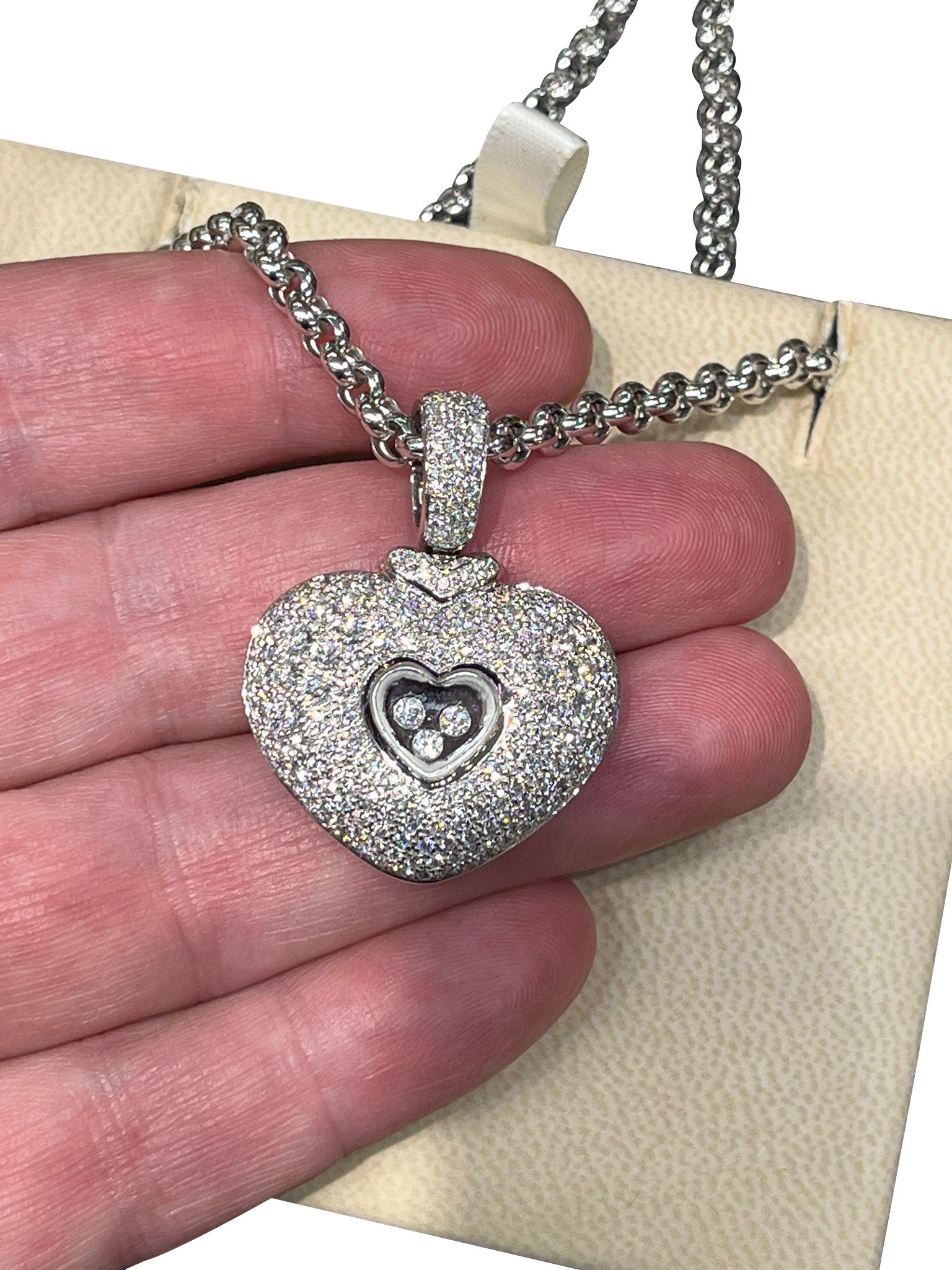 Chopard Happy Diamonds 2.50 Carat 18K White Gold VVS Diamond Pendant Necklace For Sale 4
