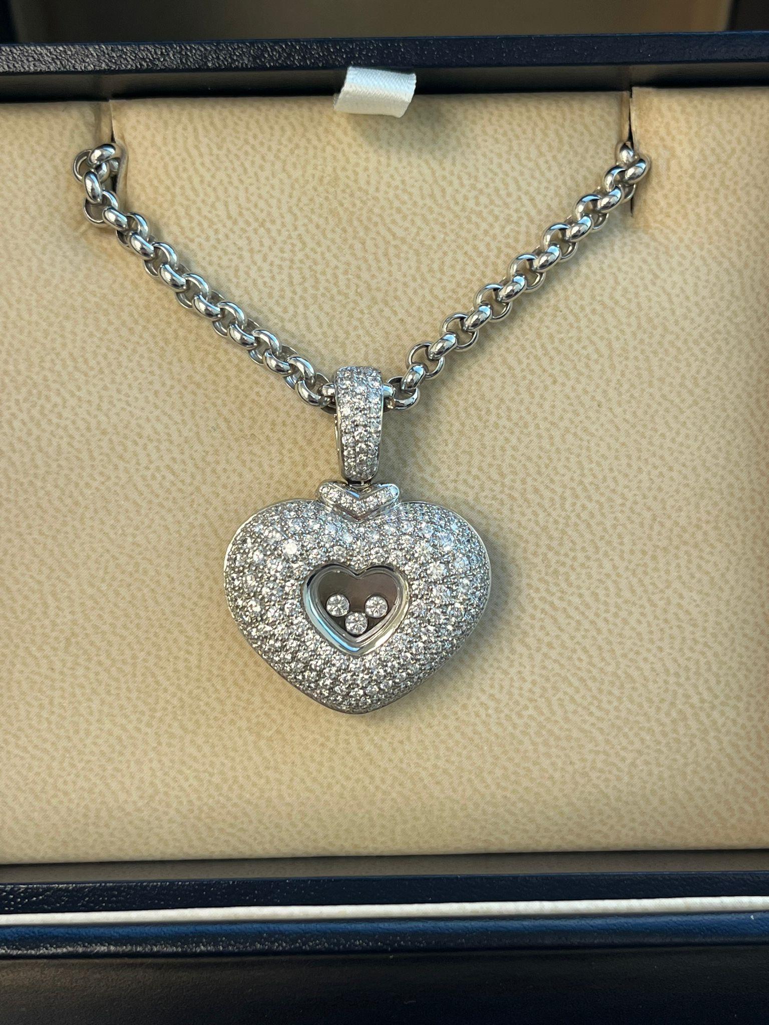Modernist Chopard Happy Diamonds 2.50 Carat 18K White Gold VVS Diamond Pendant Necklace For Sale