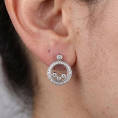 Pendientes de botón Chopard Happy Diamonds con diamantes flotantes, de oro blanco de 18 quilates