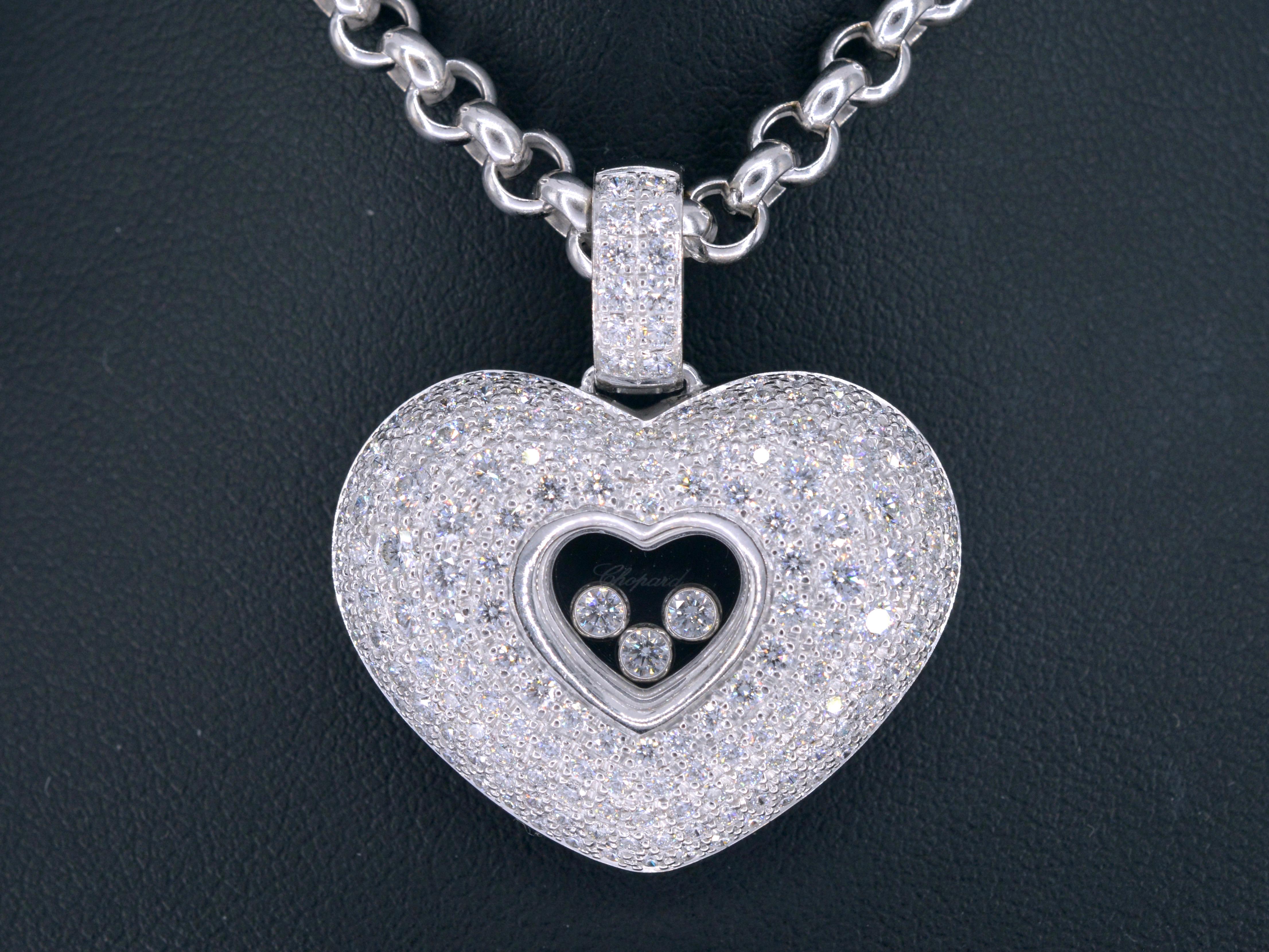 Contemporary Chopard 'happy diamonds' golden necklace with diamonds. For Sale