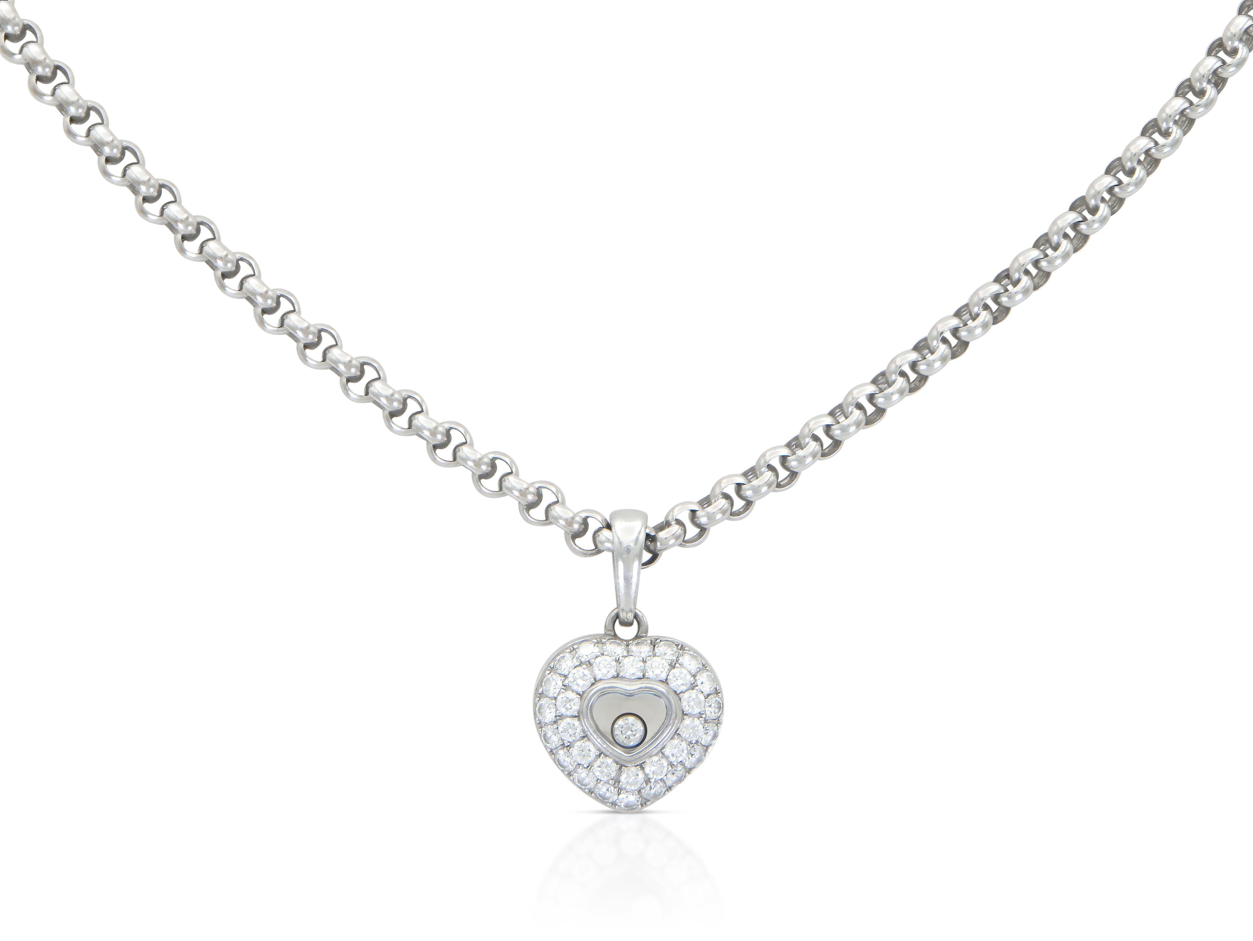 Finely crafted in 18k white gold with Round Brilliant cut Diamonds.
Signed by Chopard