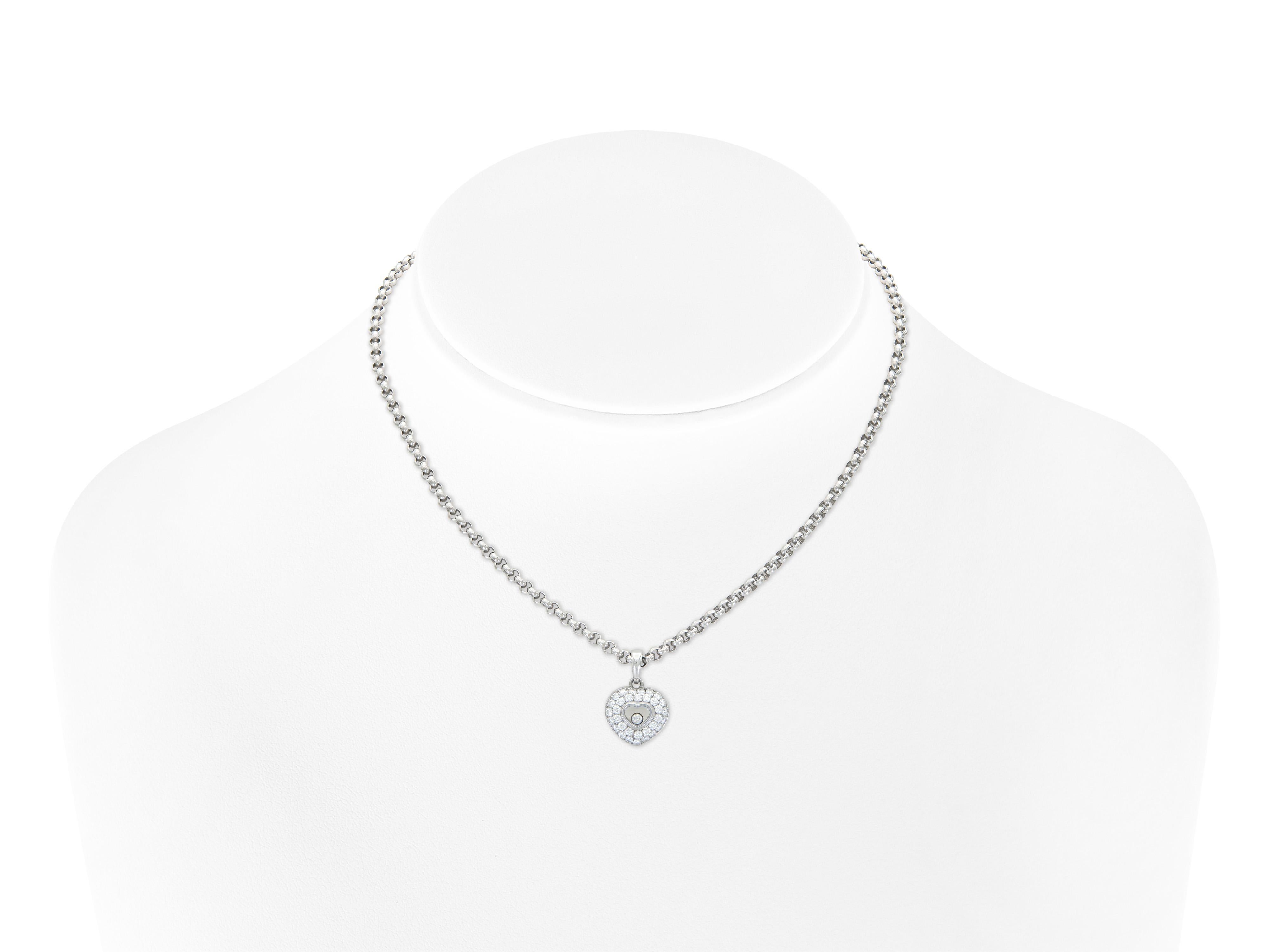 Chopard Happy Diamonds Heart Pendant Necklace (Rundschliff) im Angebot