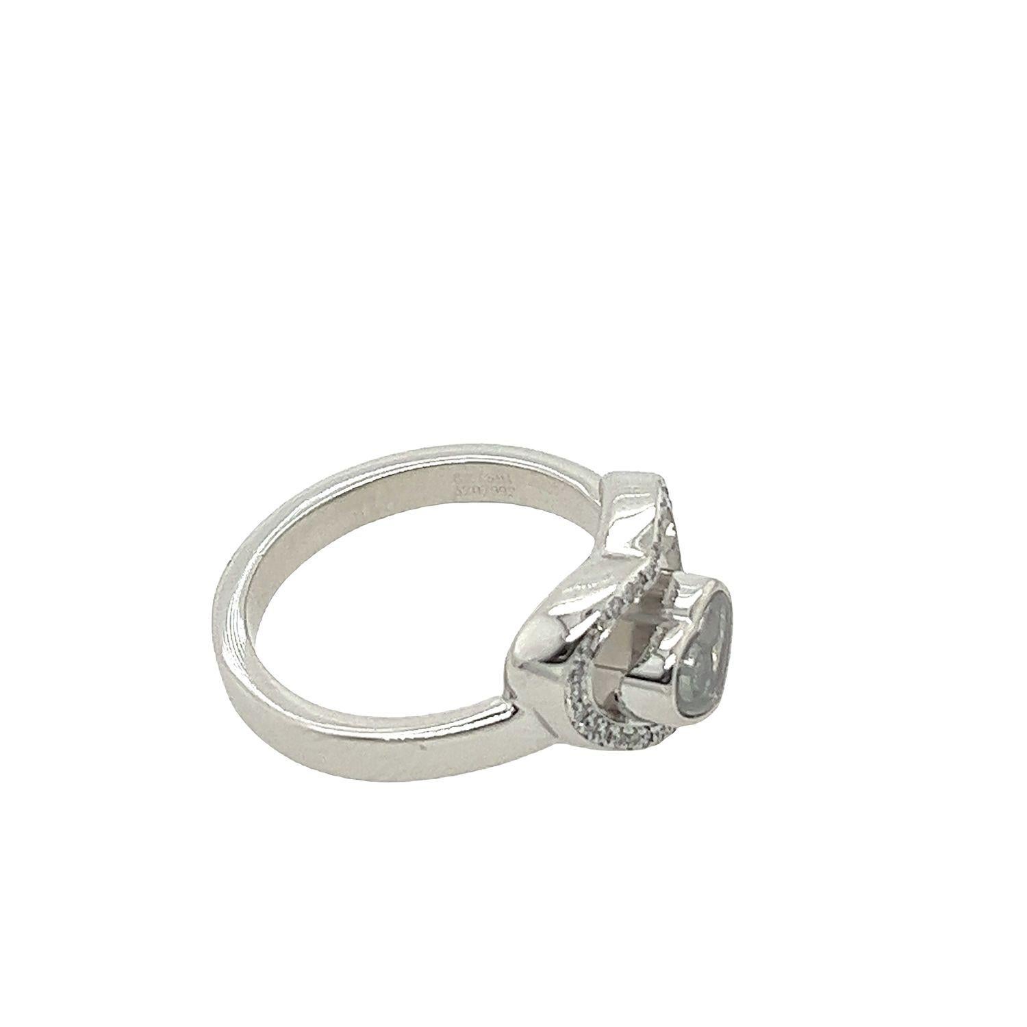 Modern Chopard Happy Diamonds Heart Shape Ring 3207992 in 18ct White Gold For Sale