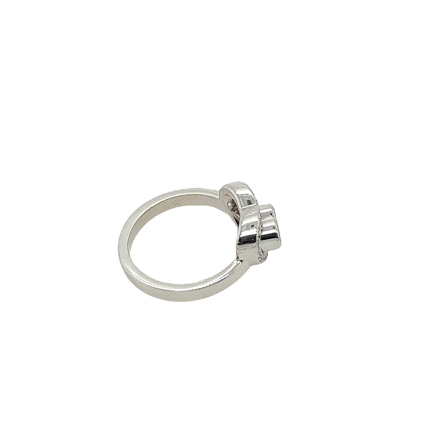 Round Cut Chopard Happy Diamonds Heart Shape Ring 3207992 in 18ct White Gold For Sale