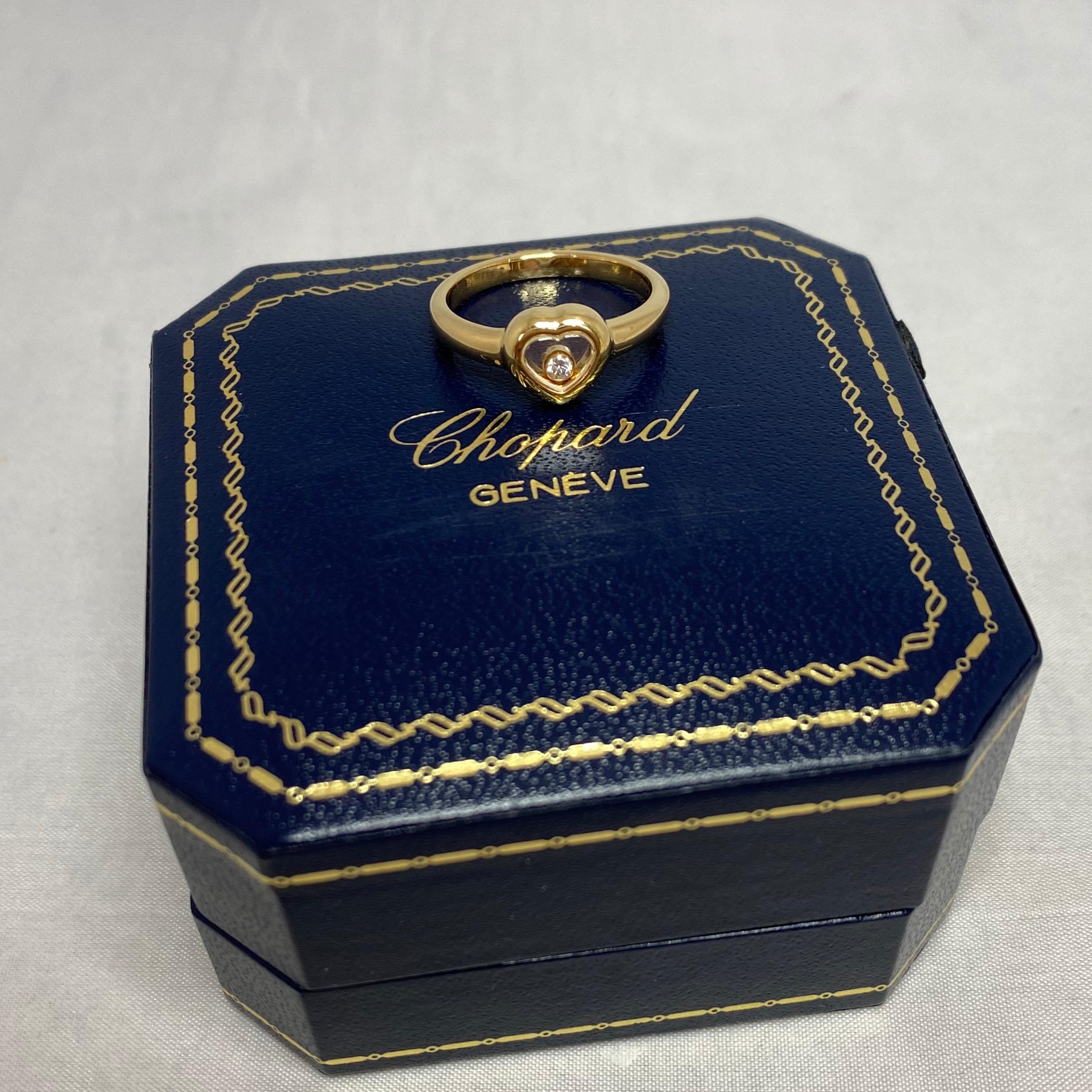 Chopard Happy Diamonds Icon 18 Karat Yellow Gold Heart Ring Size M US 61/2 In Excellent Condition In Birmingham, GB