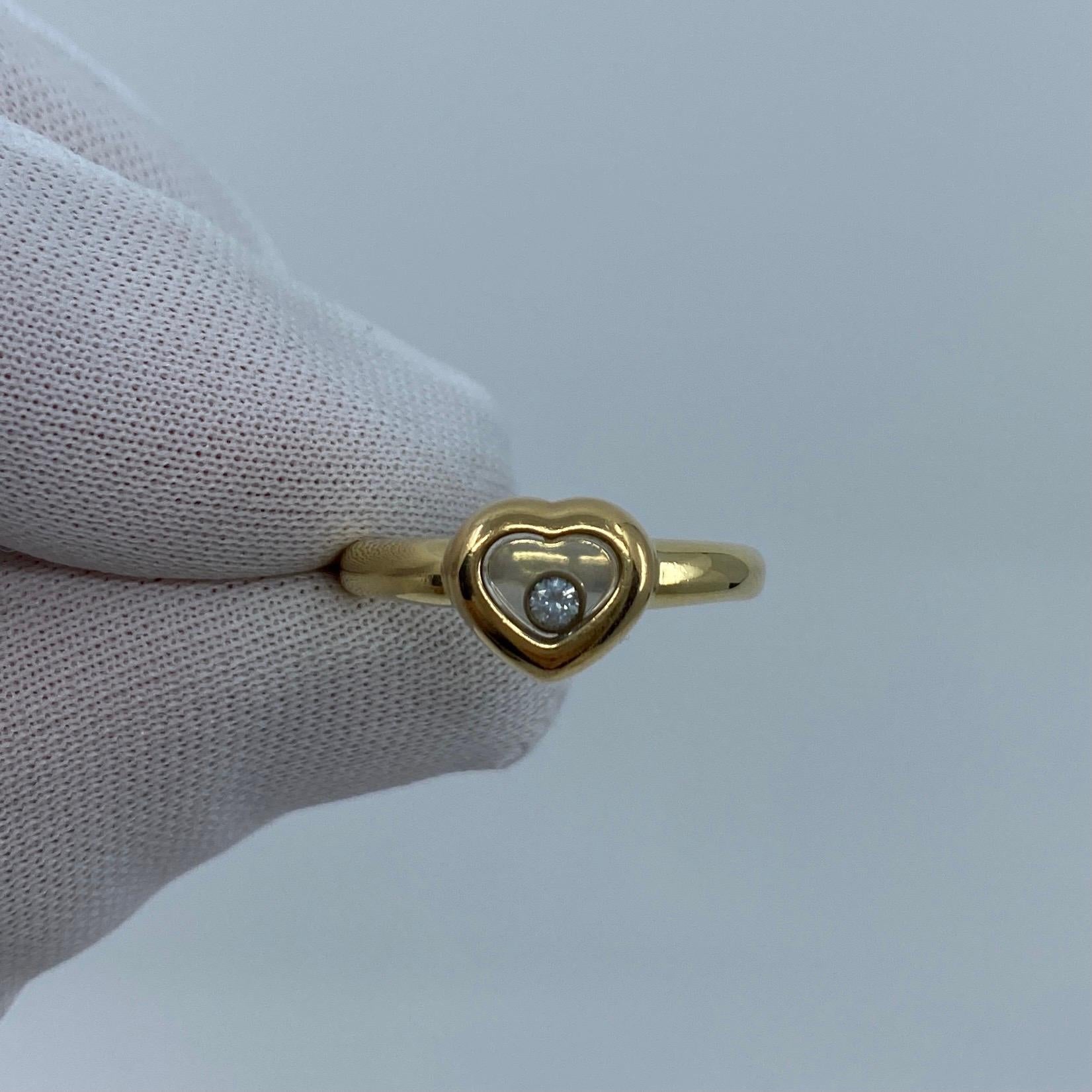 Women's or Men's Chopard Happy Diamonds Icon 18k Yellow Gold Heart Ring & Earrings Matching Set For Sale