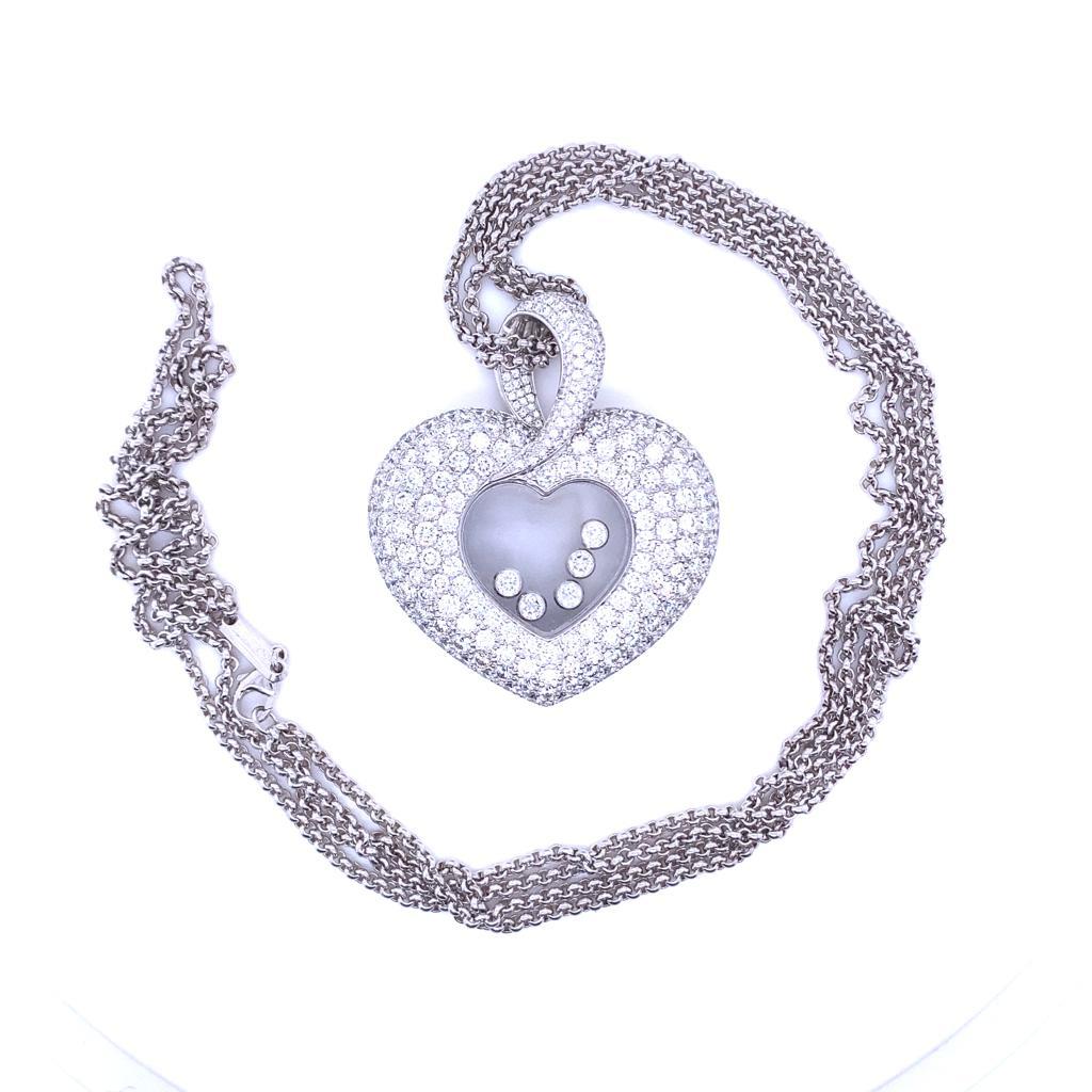 Chopard Happy Diamonds Icons Extra Large Heart Pendant 18 Karat White Gold In Good Condition In London, GB