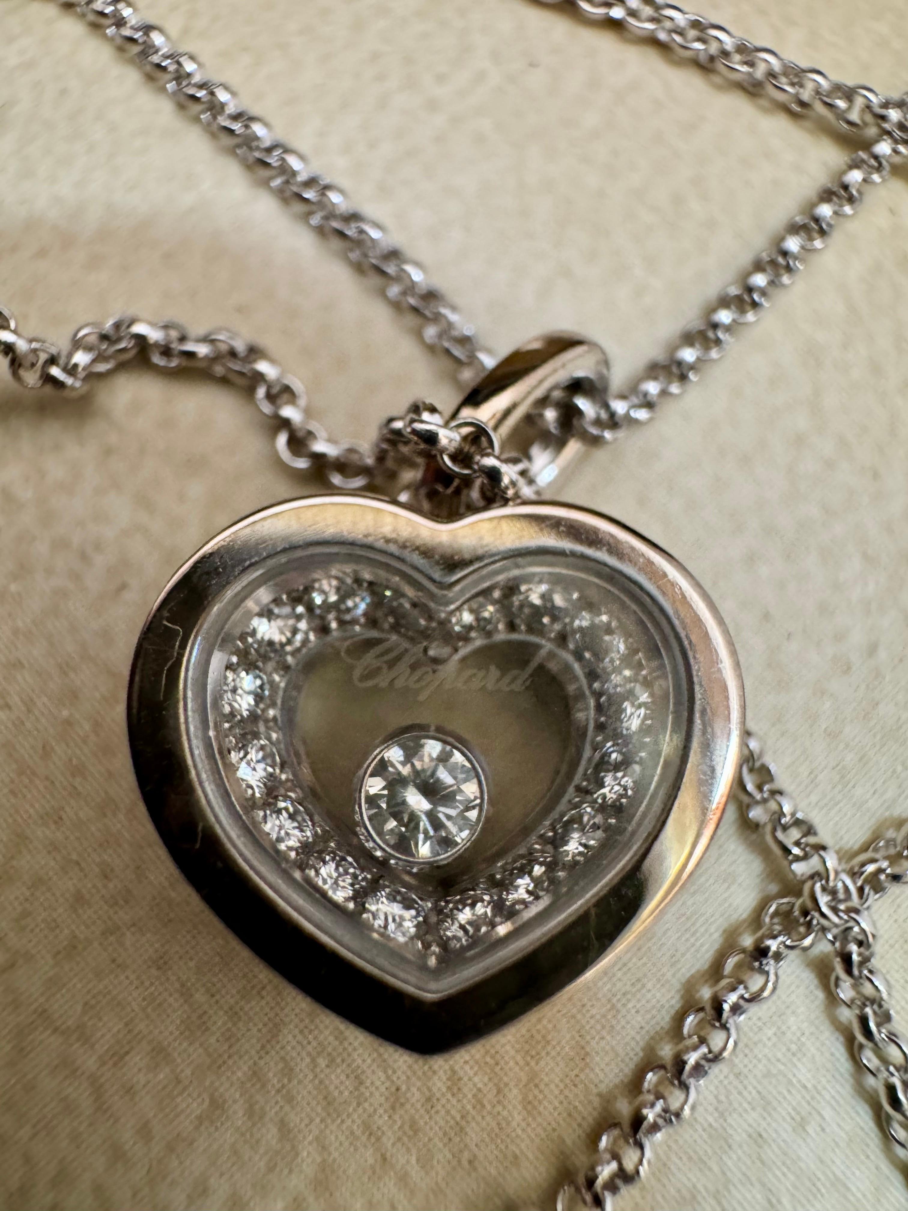 Chopard Happy Diamonds Icons Herz  Anhänger Halskette 18KWG 0,34 CT, +Zertifikat im Zustand „Hervorragend“ in New York, NY