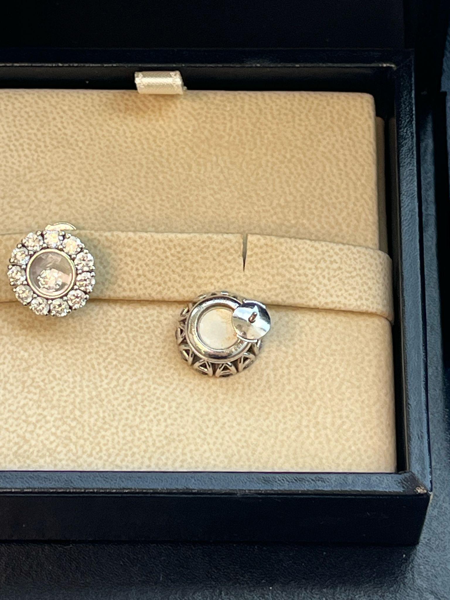 Chopard Happy Diamonds Icons Joaillerie 18K White Gold Dancing Diamond Earrings For Sale 4