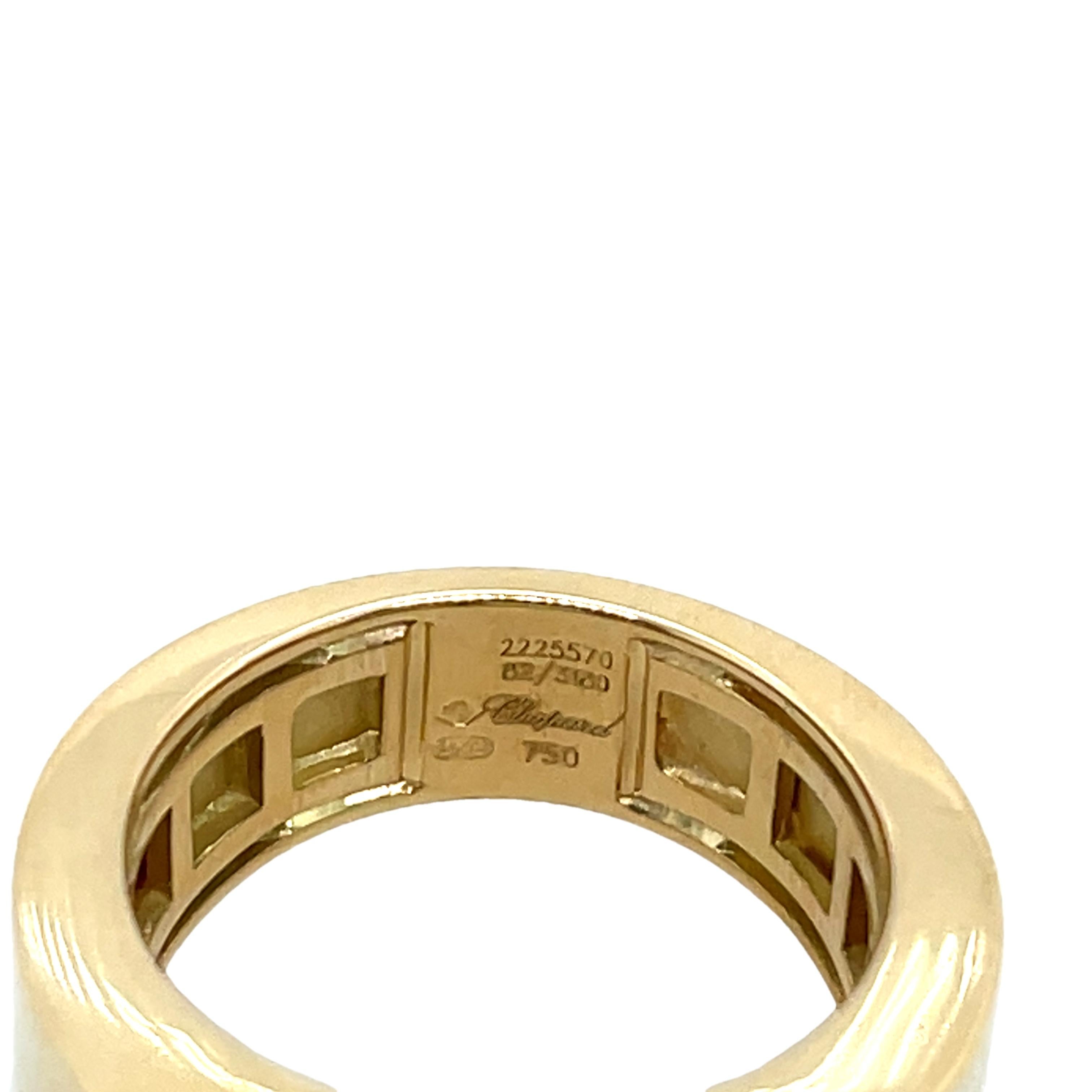 Round Cut Chopard Happy Diamonds Pavee Ring, Set In 18ct yellow Gold