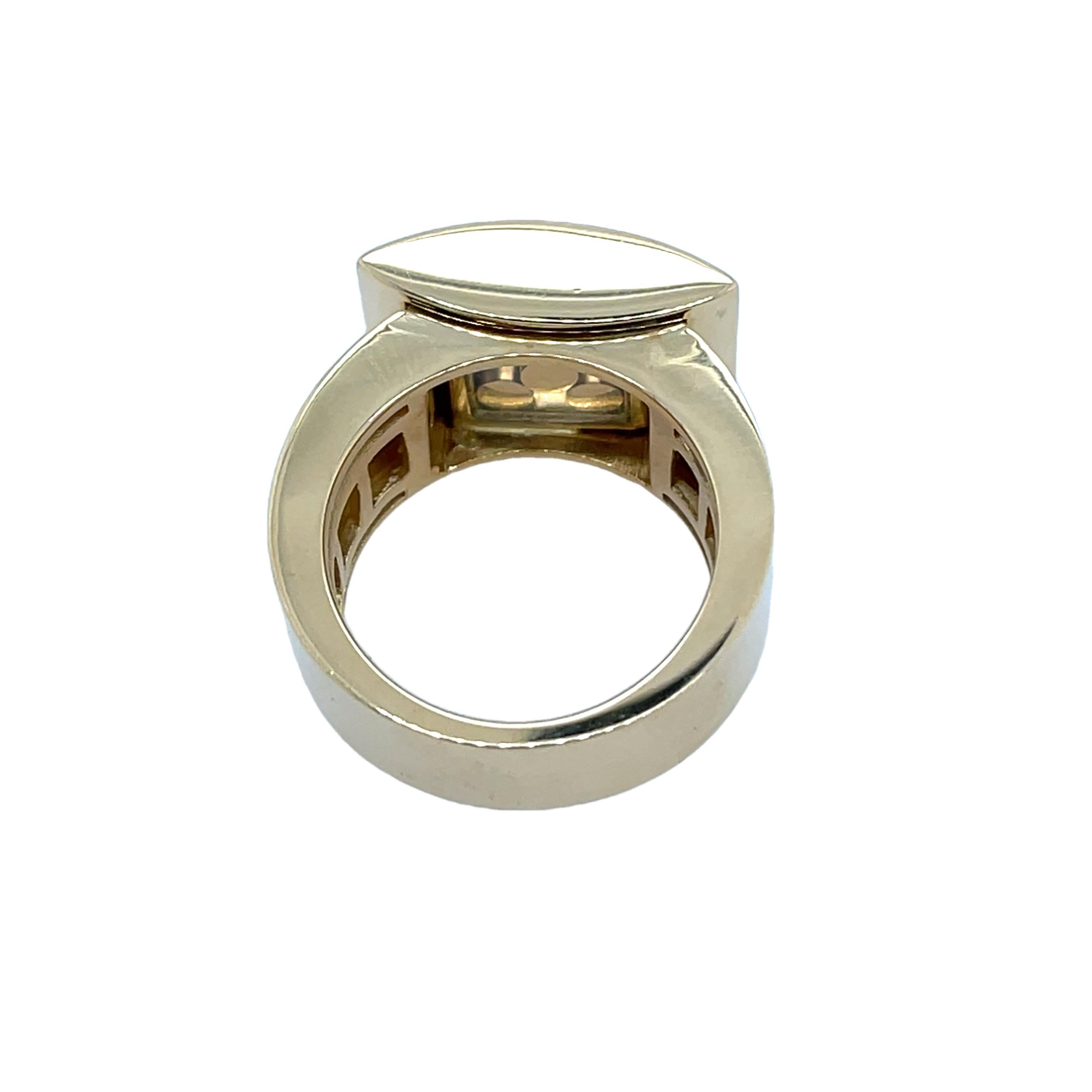 Chopard Happy Diamonds Pavee Ring, Set In 18ct yellow Gold In Excellent Condition In London, GB