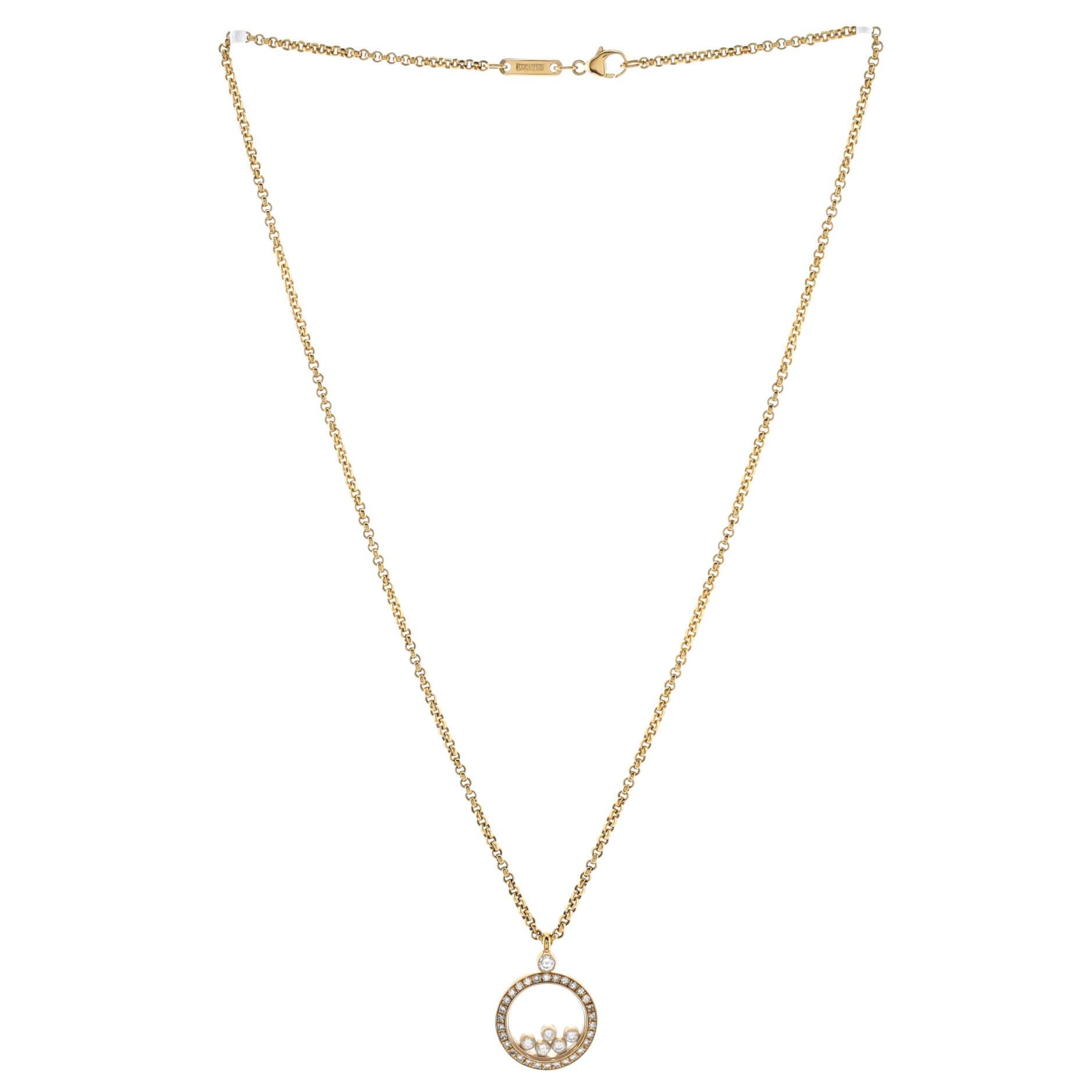 Chopard Happy Diamonds Round Pendant Necklace 18K Yellow Gold with Diamonds In Good Condition For Sale In New York, NY