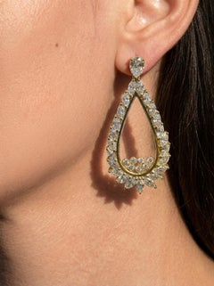Chopard Happy Diamonds Teardrop Earrings in 18K Yellow Gold with Floating Diamon