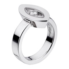 Chopard, bague Happy Diamonds en or blanc en forme de goutte d'eau 82/5715