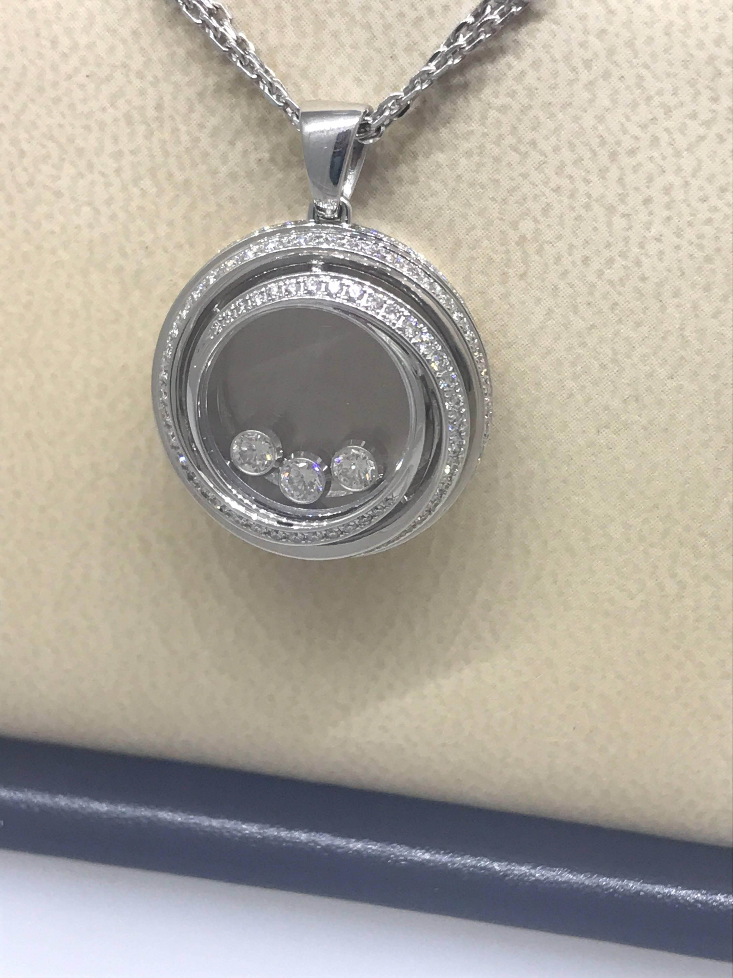 Chopard Happy Emotions White Gold and Diamond Pendant 79/9217, New In New Condition In New York, NY