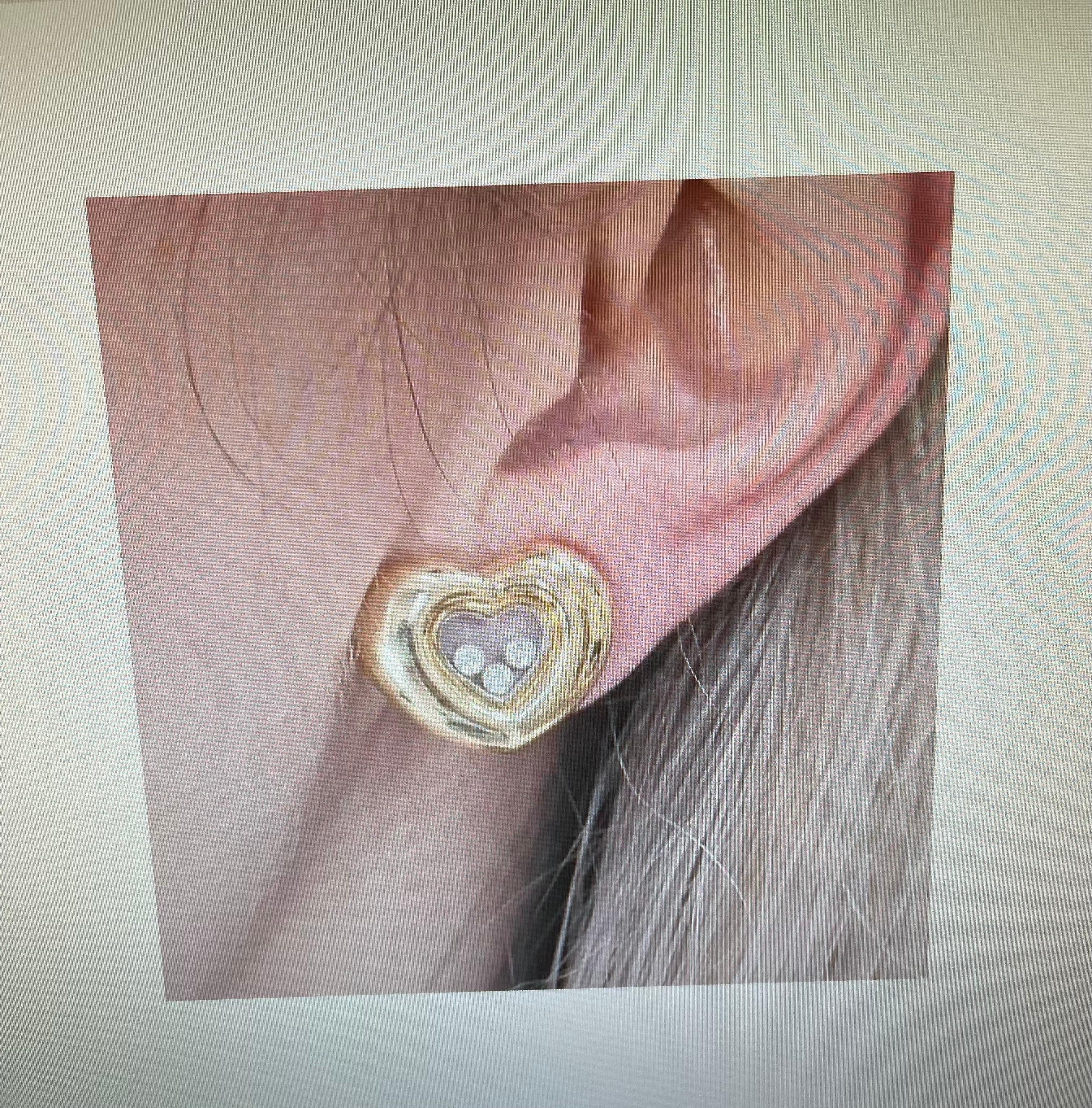 Round Cut Chopard Happy Floating Diamonds Heart Clip On 18 Karat Yellow Gold Earrings For Sale