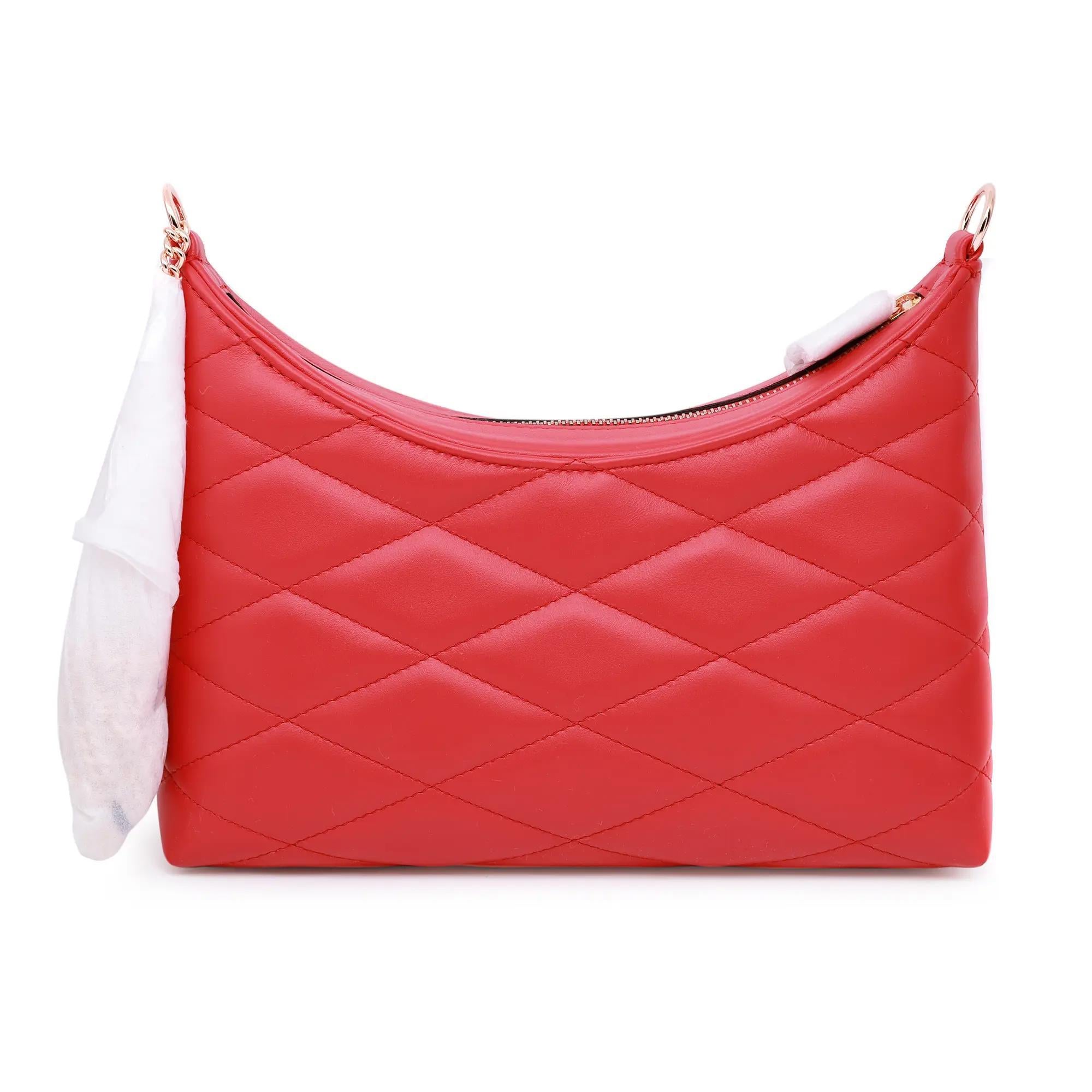 Chopard Happy Hearts Bolso de hombro de piel acolchada rojo 95000-1188 en Nuevo estado para la venta en New York, NY
