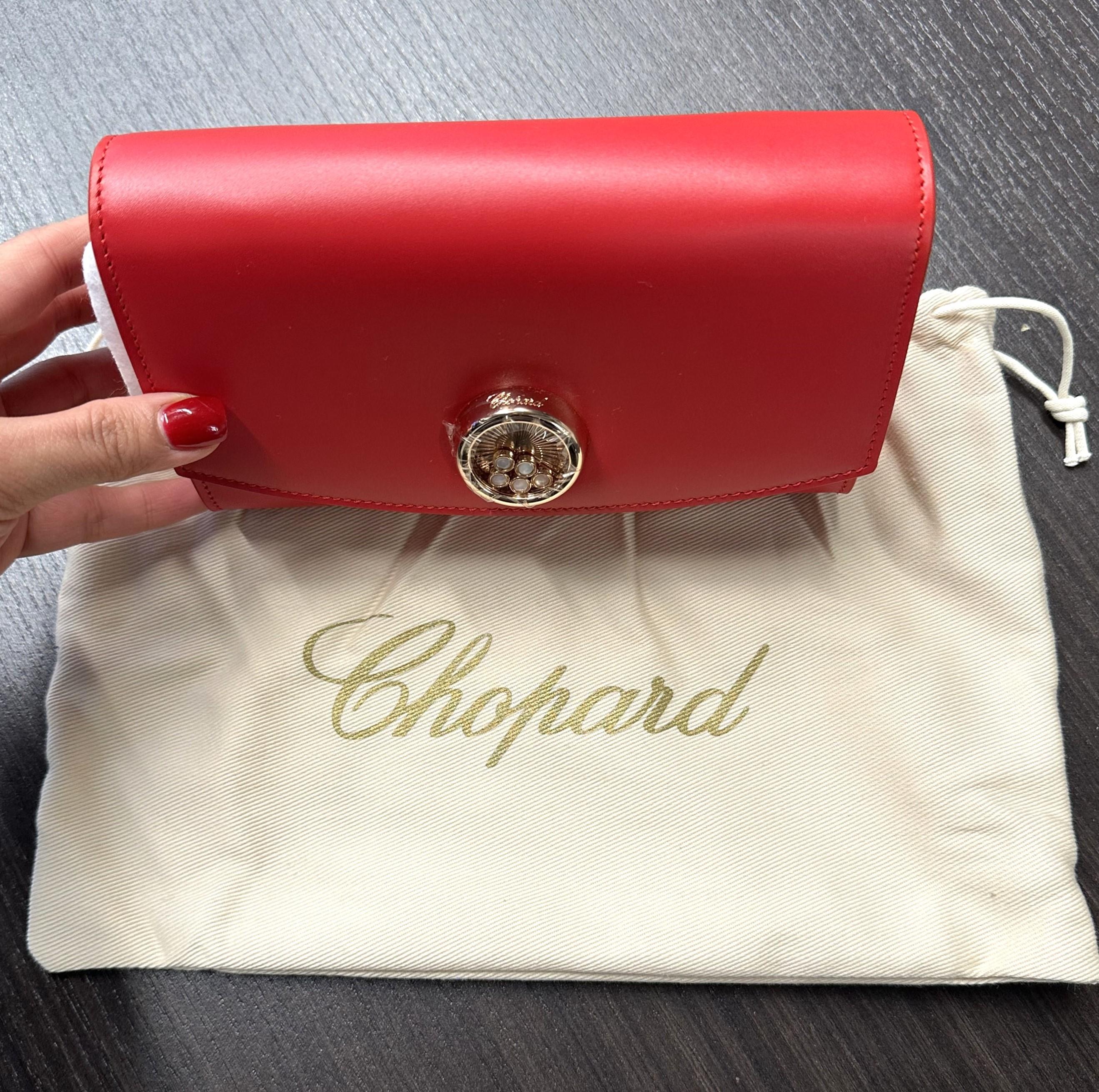 Bolso cruzado de piel roja con cabujones de nácar Happy Chopard 95000-1092 en venta 2