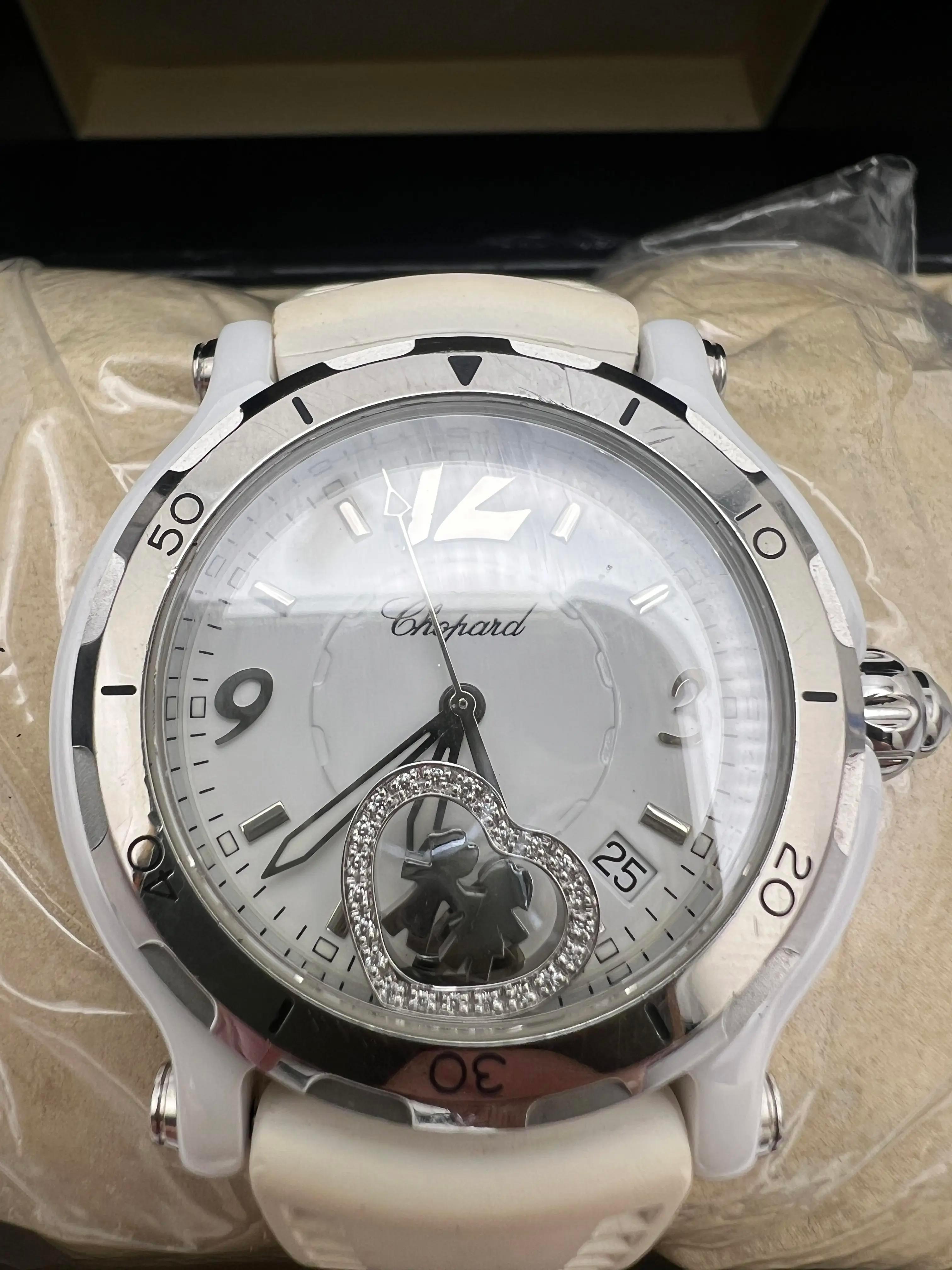 Round Cut Chopard Happy Sport Ceramic Floating Heart Valentine Edition 288507-9021 B&P For Sale