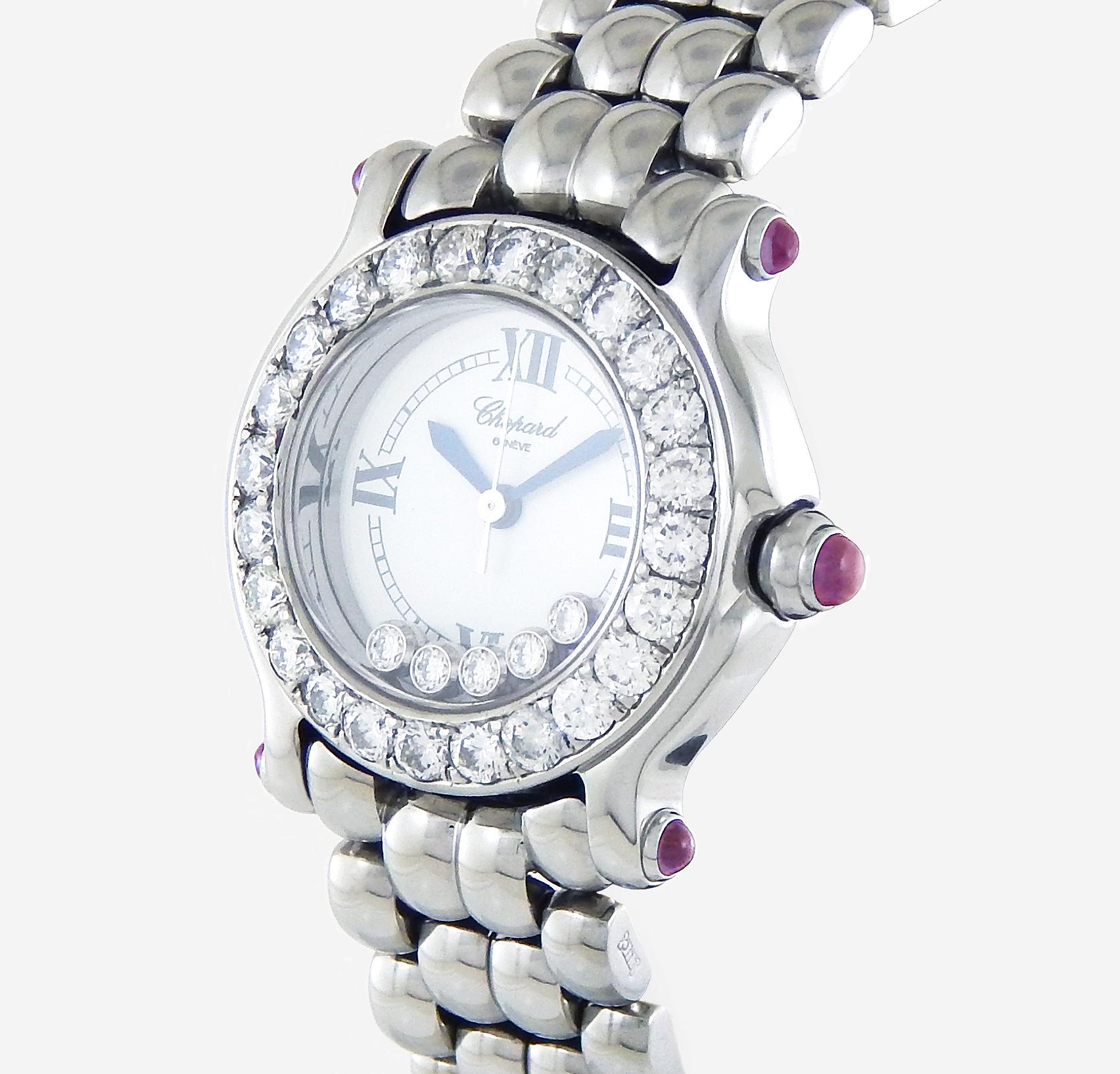 *MINT CONDITION.
Box and manual included.
This watch is a superlative masterpiece by Chopard for an elegant wrist.
Original diamond dial with a custom made diamond bezel.

Case: 26mm
Band Width: 14mm
Diamond Clarity: VS-1
Diamond Color: E-F
Diamond