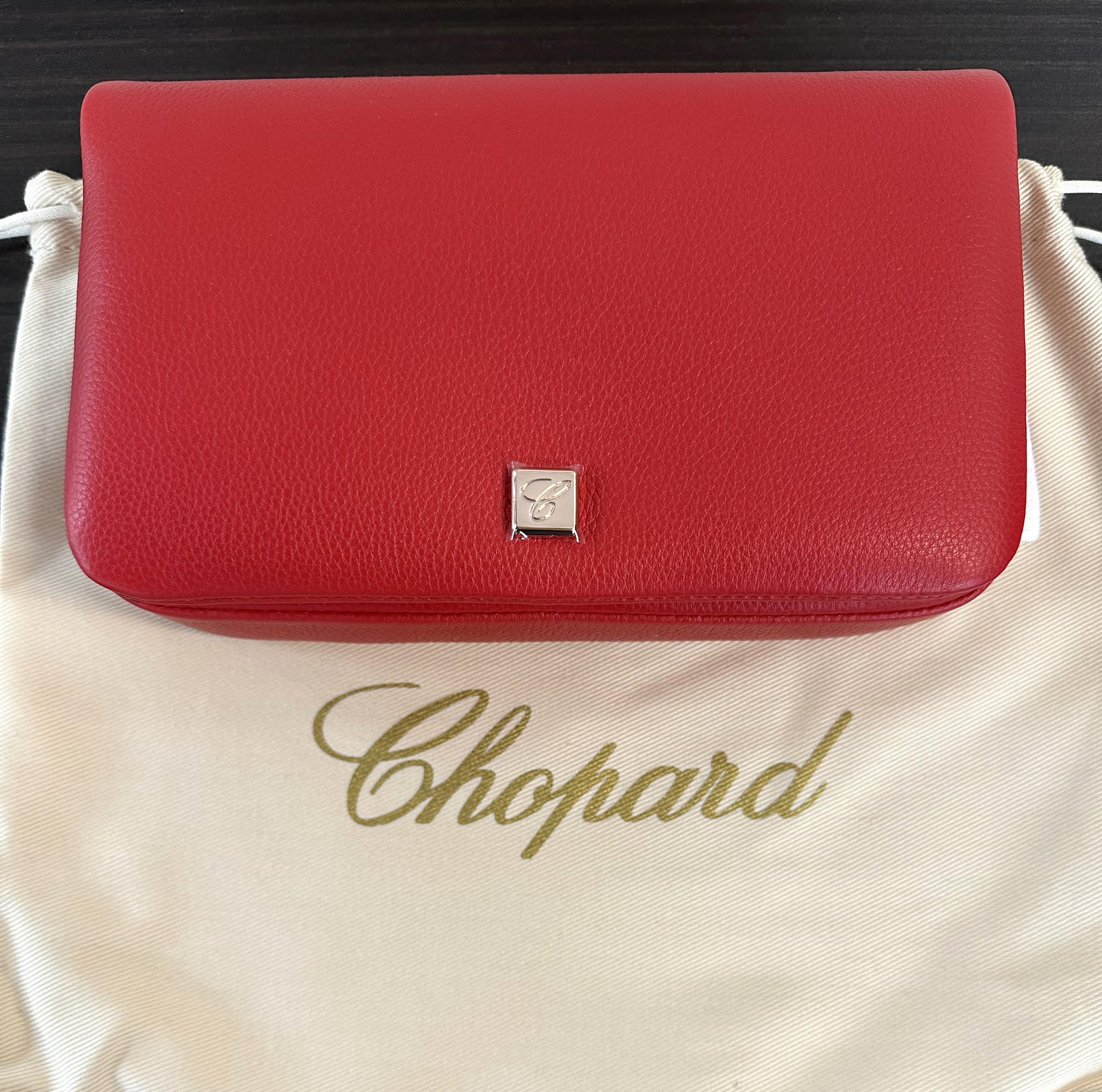 De las mujeres Chopard Cubo de hielo, Mini bolso Crossbody de cadena de piel granulada roja 95000-1105 en venta