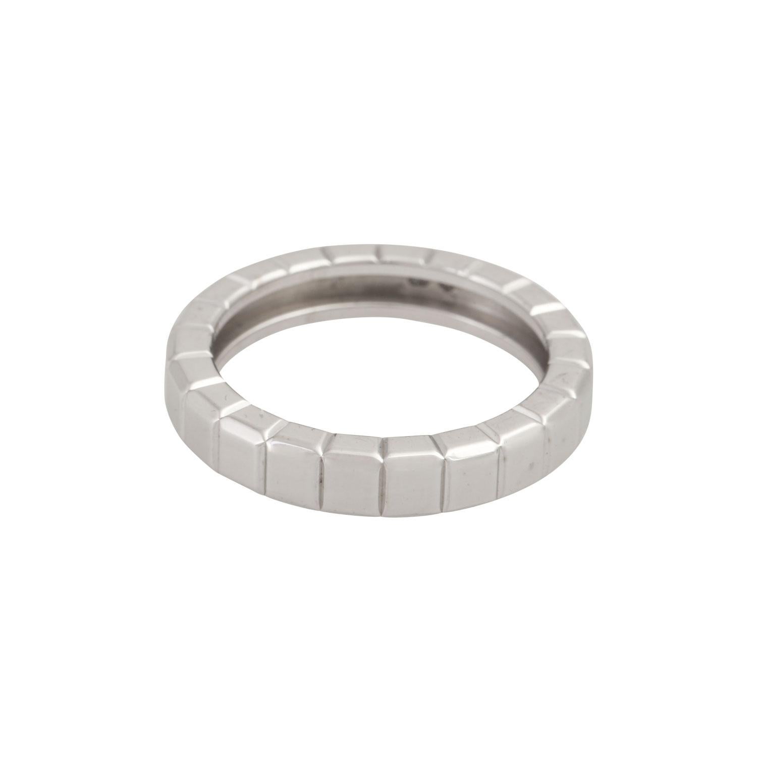 CHOPARD, ICE CUBE ring, WG 18K, RW: 61.5, 21st century, minimal signs of wear, NP 1360.-

CHOPARD, ICE CUBE ring, 18K WG, ring size: 61.5, 21st century , minor signs of wear, OP 1360.-
