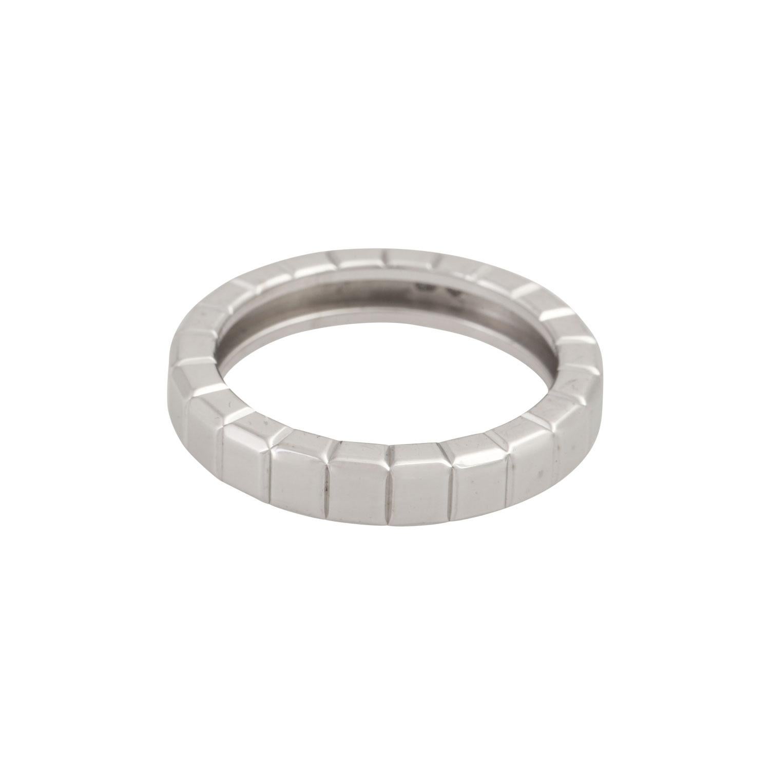 CHOPARD, ICE CUBE ring, WG 18K, RW: 61.5, 21st century, minimal signs of wear, NP 1360.-

CHOPARD, ICE CUBE ring, 18K WG, ring size: 61.5, 21st century , minor signs of wear, OP 1360.-
