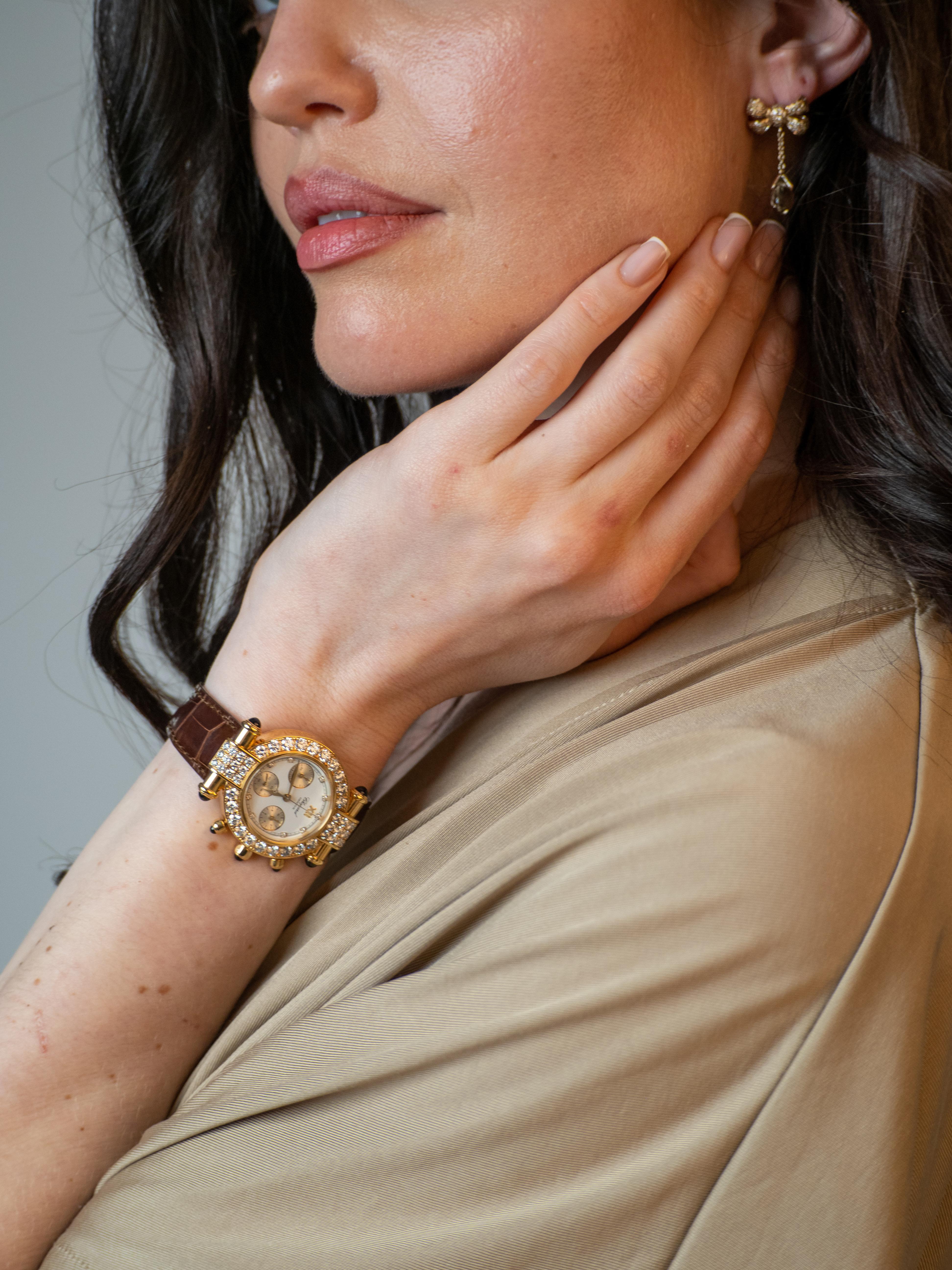 Beautiful Chopard Imperiale watch in 18K yellow gold set with diamonds. This luxury watch for ladies Chopard Imperiale looks extremely elegant.

Just passed the annual expertise at Chopard. Brand new condition. 1 year of garantie.

The case of this