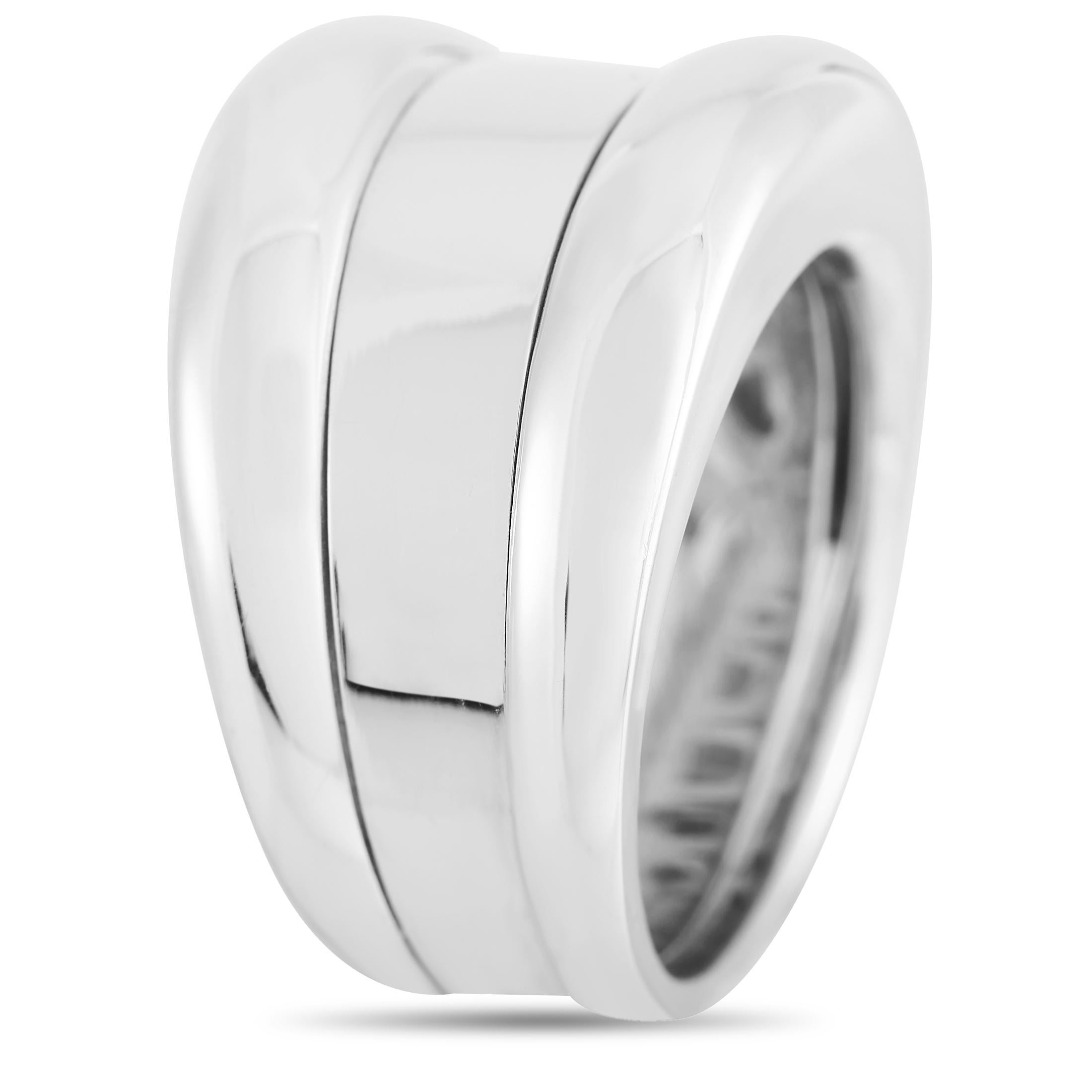 This ring from the Chopard La Strada collection is sleek, simple, and stylish. Crafted from 18K White Gold, the minimalist design features a 9mm wide band and a 5mm top height. 
 
 This jewelry piece is offered in brand new condition and includes