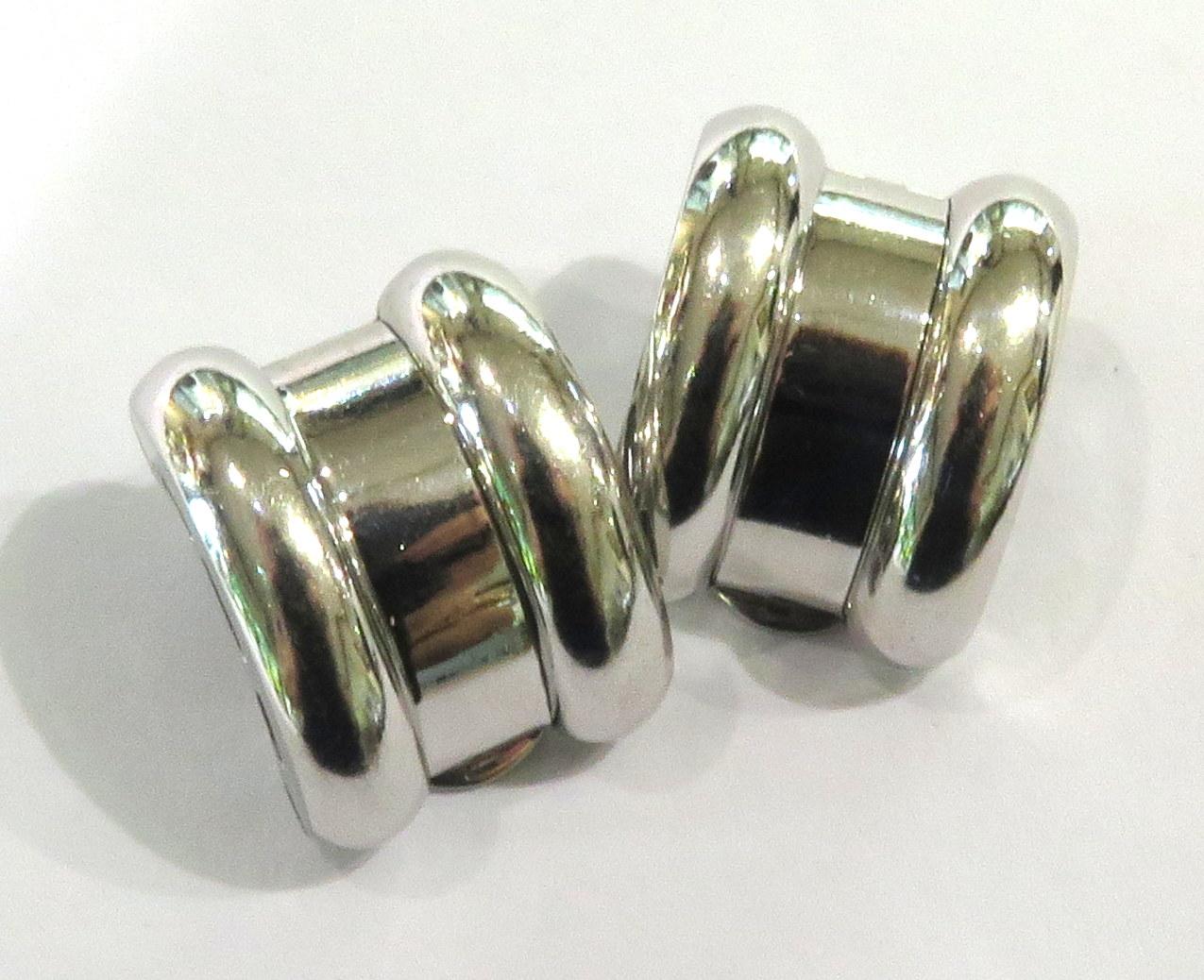 Chopard La Strada Collection 18 Karat White Gold Earrings In Excellent Condition In Palm Beach, FL