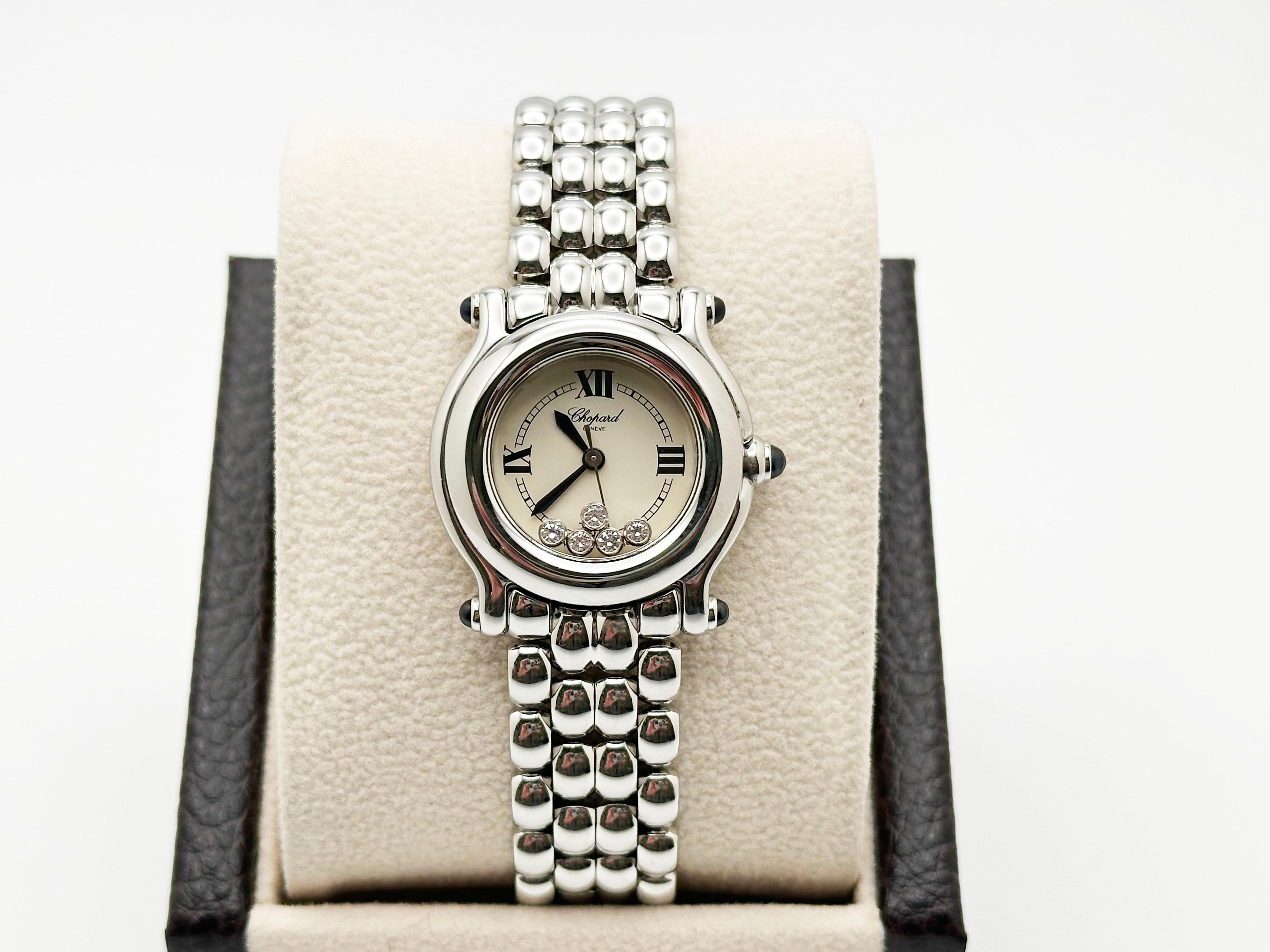 Número de estilo: 27/8250-23

 

Model No: Chopard Happy Sport Mujer

 

Material de la caja: Acero inoxidable 

 

Banda: Acero inoxidable 

 

Bisel: Acero inoxidable 

 

Dial:  Blanco con diamantes flotantes 

 

Cara: Cristal de zafiro 

