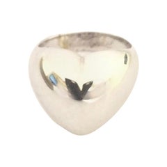Chopard Ladies White Gold Heart Ring 82/3397W