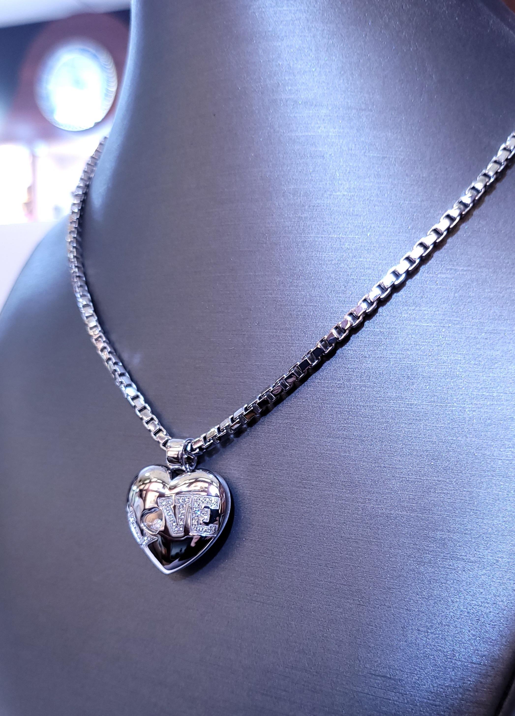 Chopard Love Happy Collana di diamanti in oro bianco 750 18 carati con catena da 17 pollici in vendita 1