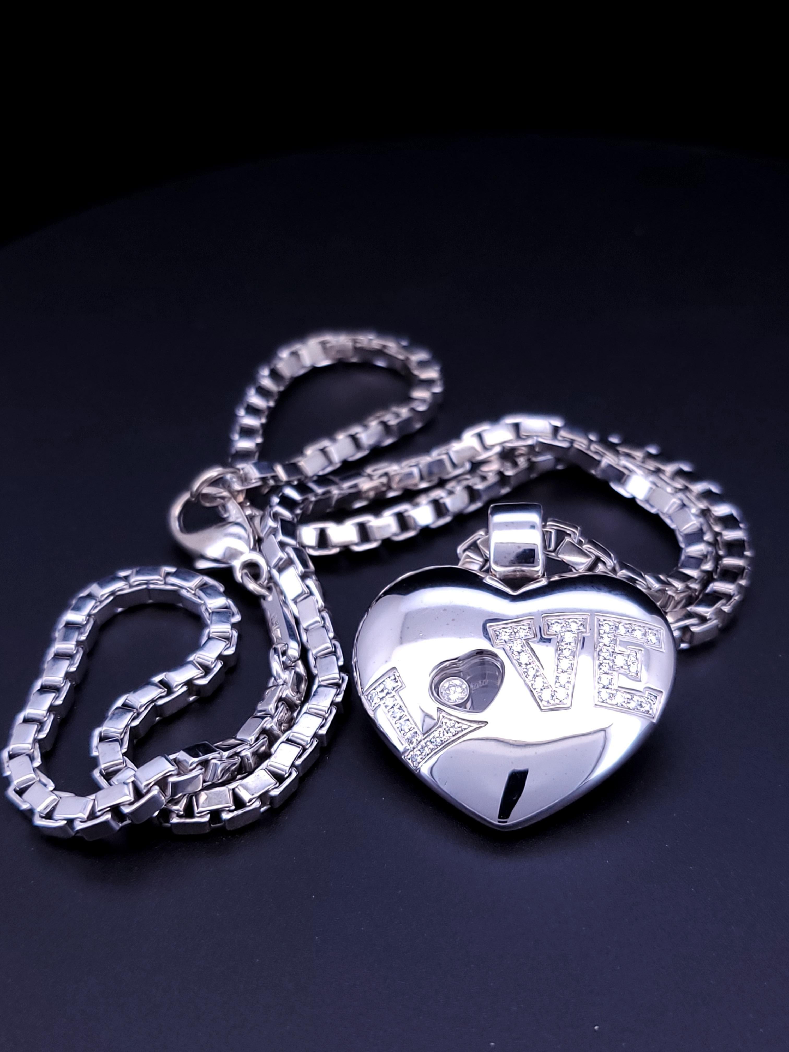 Chopard Love Happy Collana di diamanti in oro bianco 750 18 carati con catena da 17 pollici in vendita 5