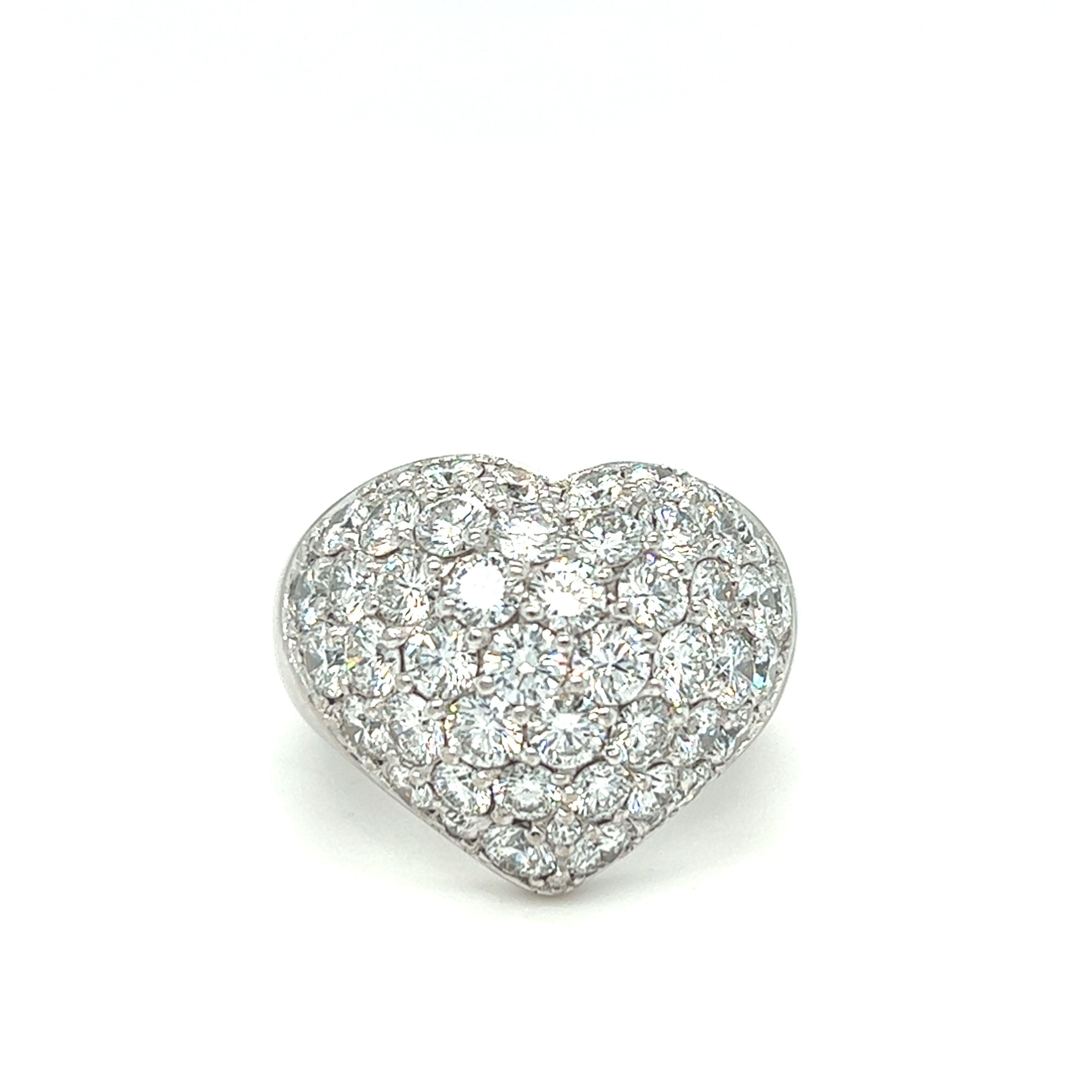 Round Cut Chopard Love Heart Shaped Bombé Diamonds 18k White Gold Cocktail Ring For Sale