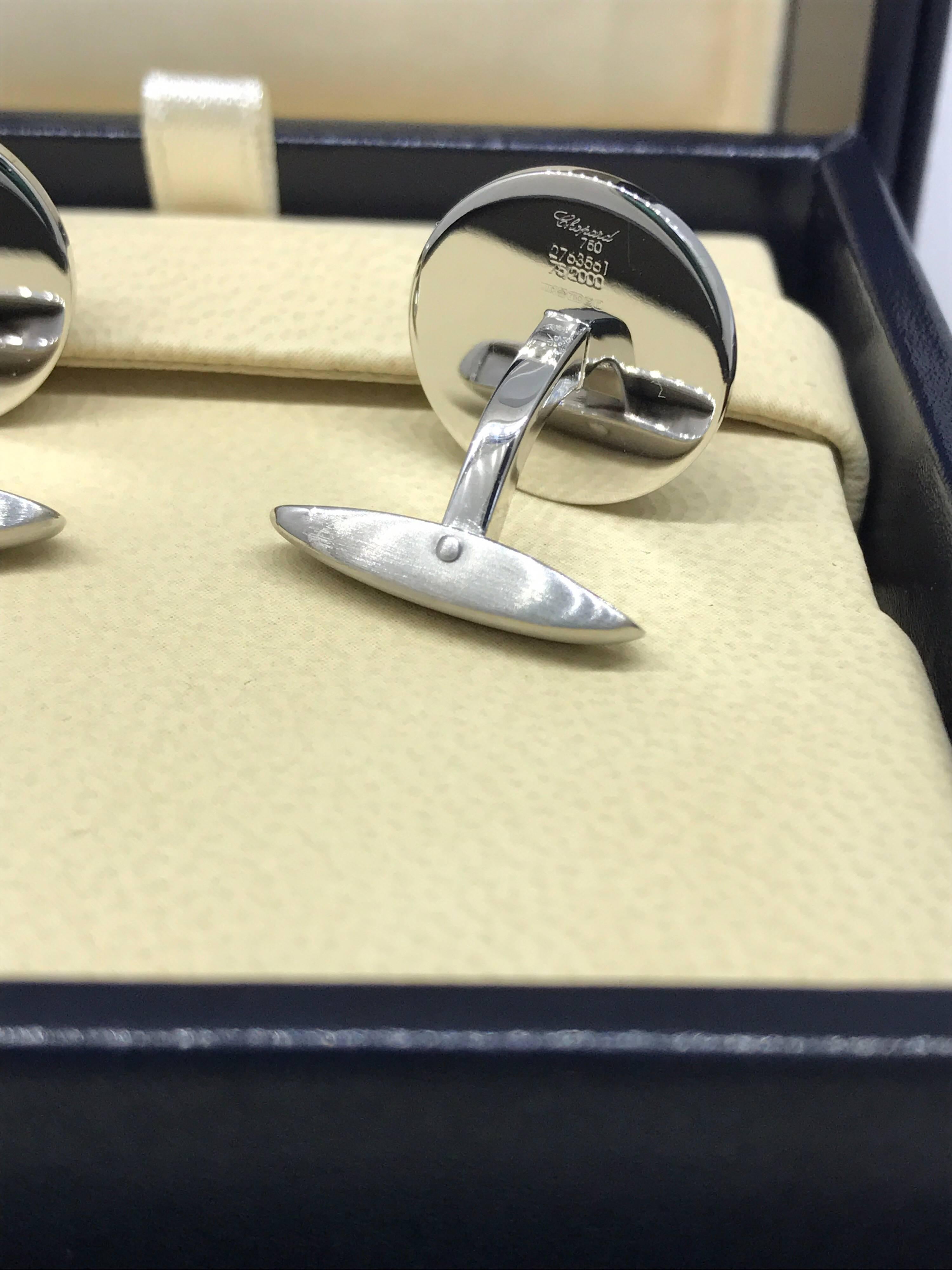Chopard L.U.C. Men's Cufflinks

Model Number: 75/2000-1001

100% Authentic

Brand New

Comes with original Chopard box, certificate of authenticity and warranty and jewels manual

18 Karat White Gold (19.40gr)

The Perfect Gift

