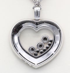 Chopard Maxi Happy Diamond Extra Large 18 Karat Gold Heart Pendant Necklace