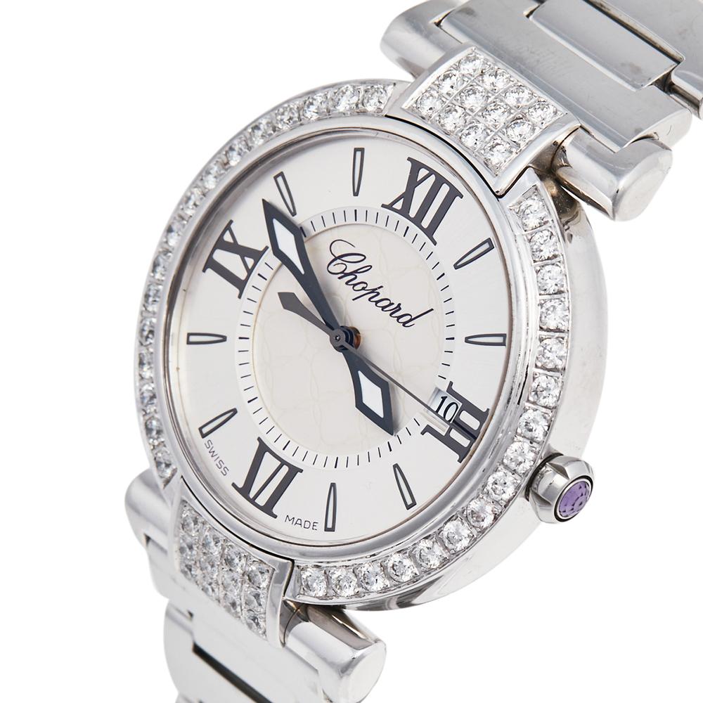 With a quartz movement, this classy Imperiale wristwatch, presented by the house of Chopard has been designed to bring out the luxurious side to life. The timepiece has been designed using a reliable stainless steel material with a