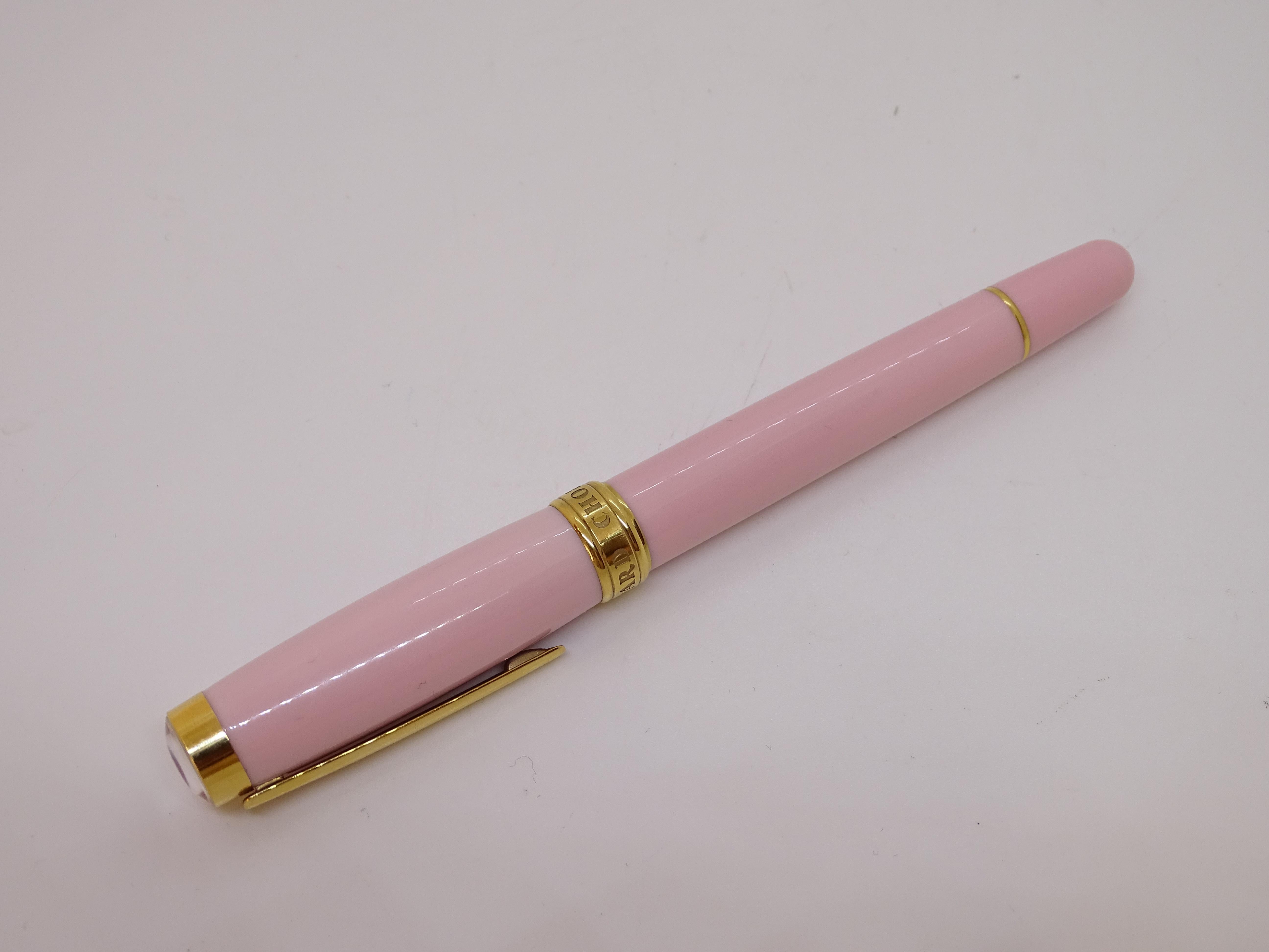 Chopard Pink Diamants “Happy fish” ballpoint pen pink resin, gold plated in vendita 5