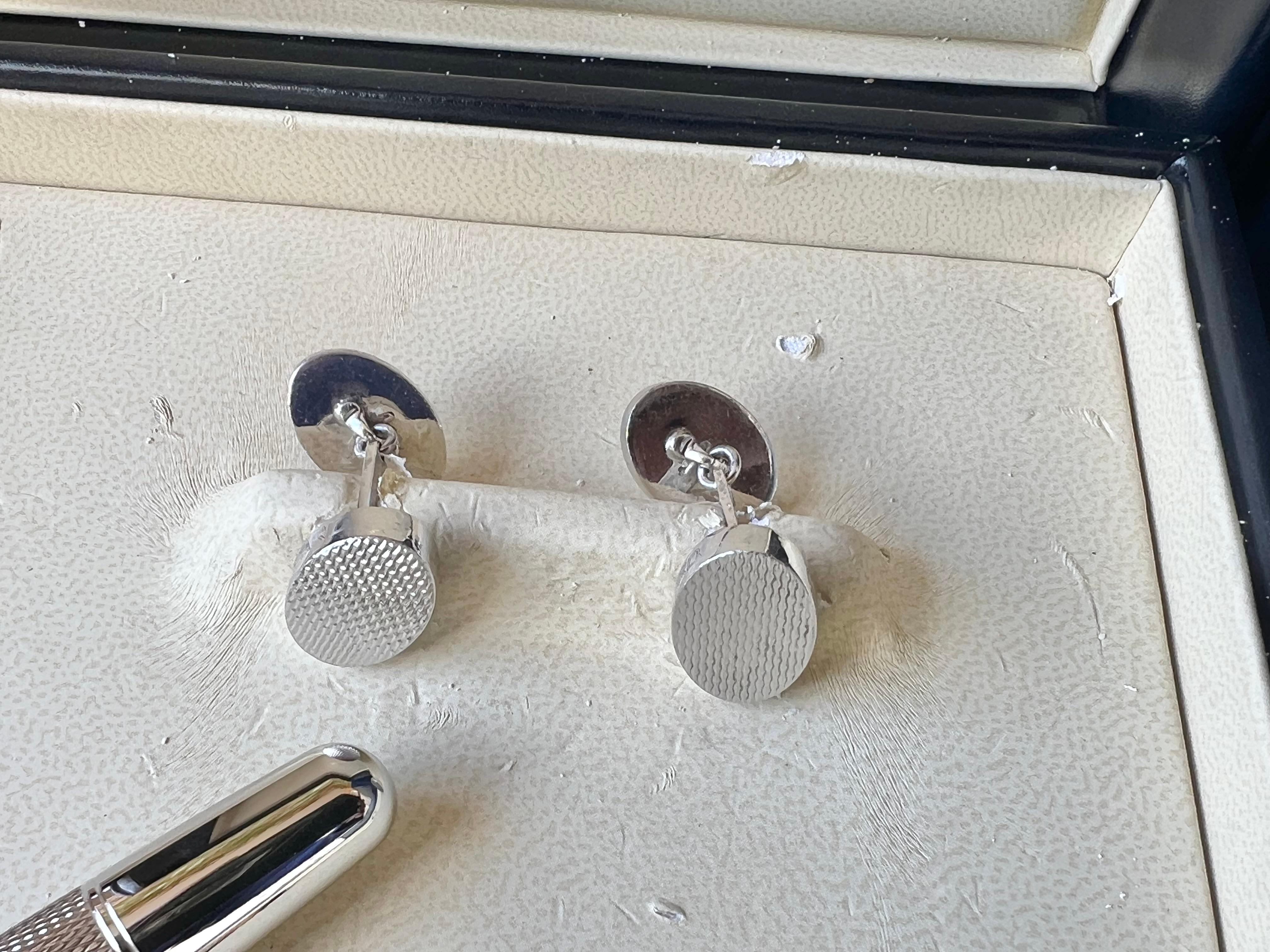 Chopard Sterling Silver Luxury Set Roller ball Cuff Links And money Clip  Set For Sale 4