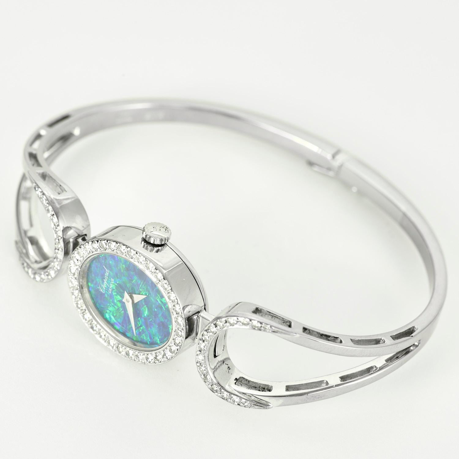 CHOPARD - Montre vintage en or blanc 18 carats, opale et diamants Pour femmes en vente