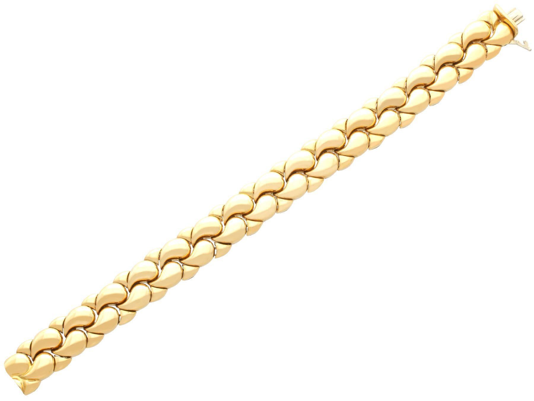 Vintage Chopard 18K Yellow Gold Casmir Bracelet For Sale 2