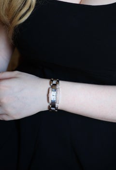 Chopard Watch in 18K Gold and Diamonds La Strada Model