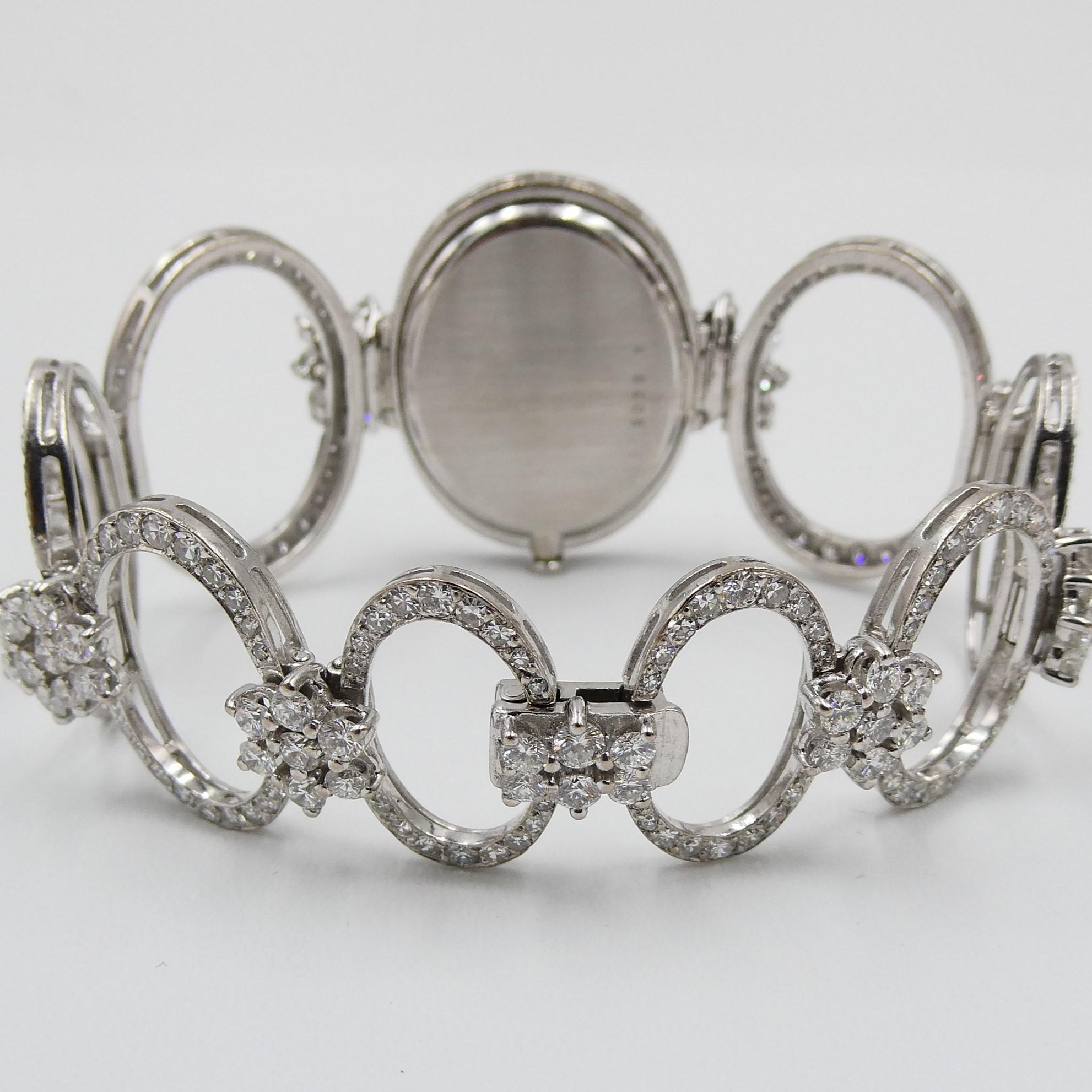 Montre Chopard avec opale noire et diamant en or blanc 18 carats 1