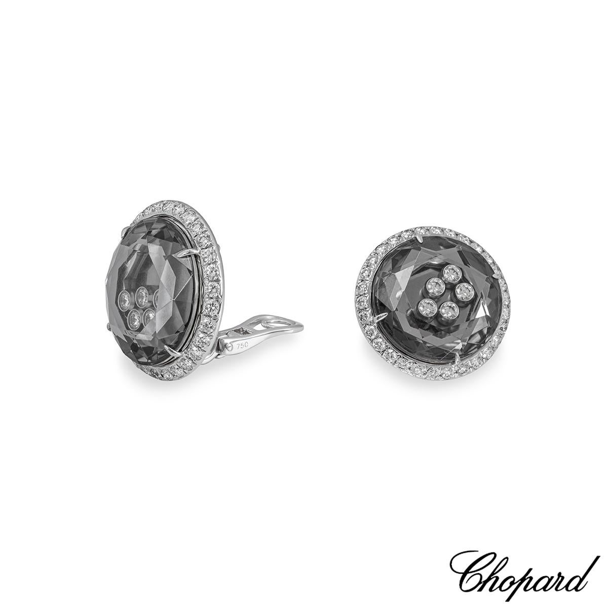 Taille ronde Chopard Boucles d'oreilles Happy Diamonds en or blanc 84/6169-1001 en vente