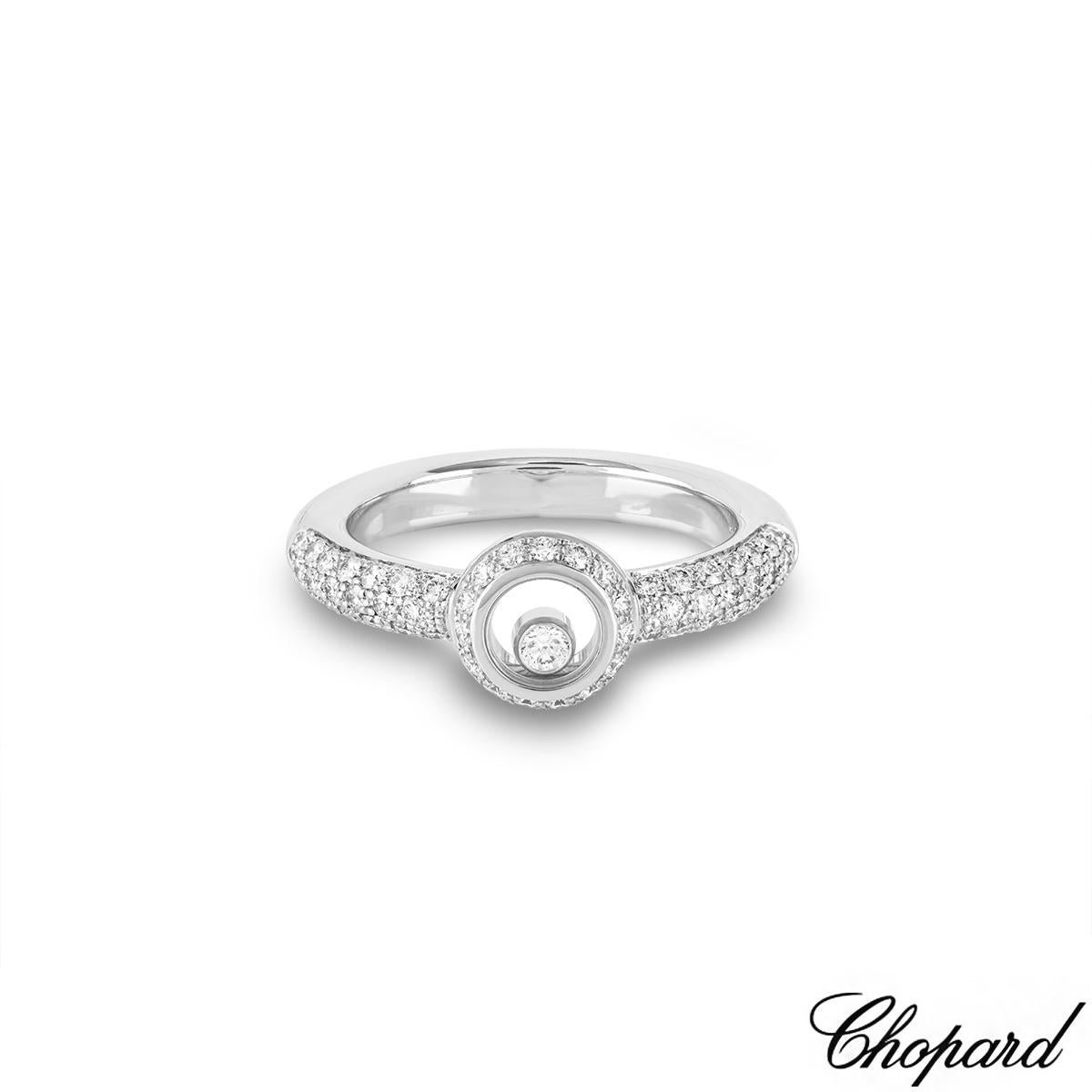 Round Cut Chopard White Gold Happy Diamonds Ring 82/2902-1109 For Sale