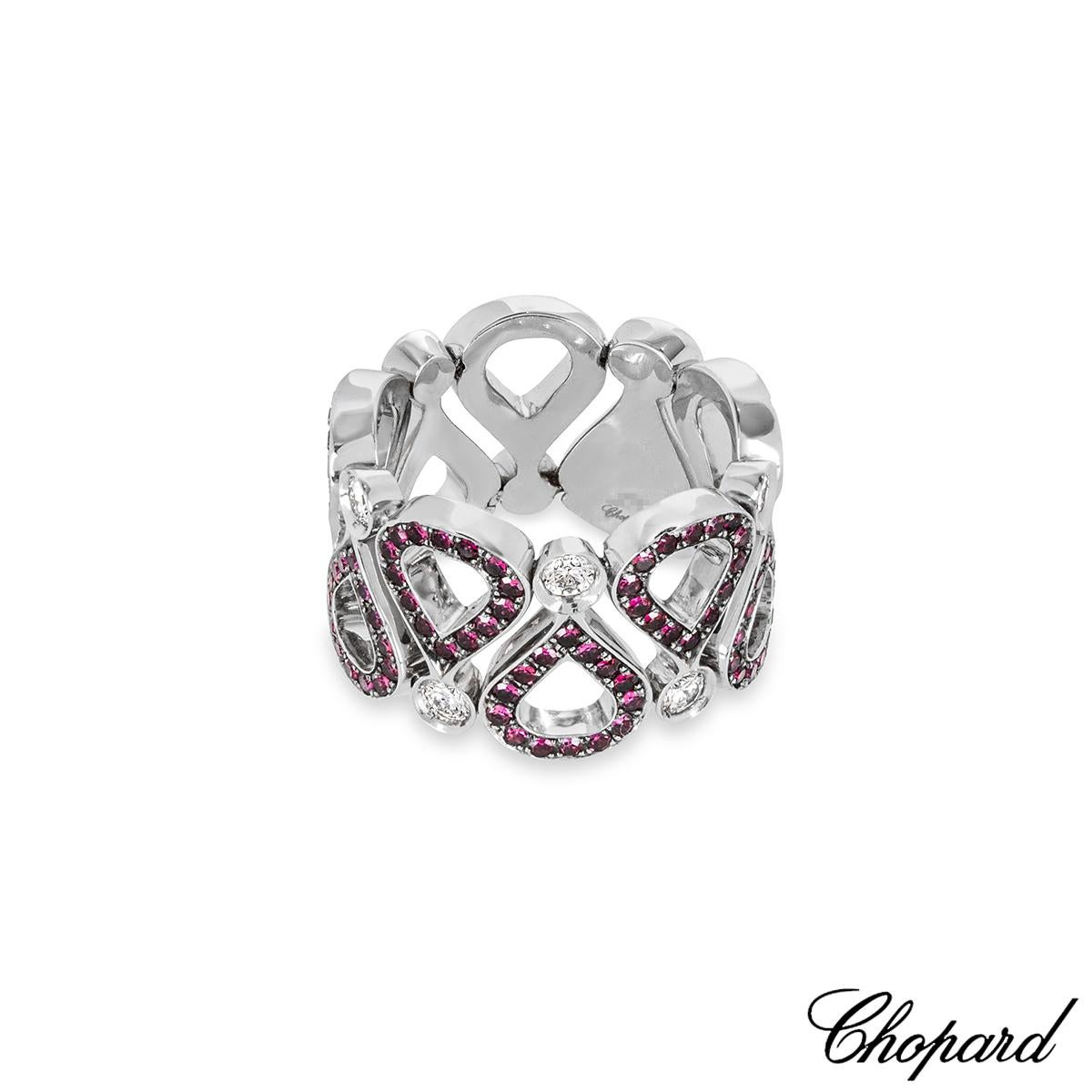 Chopard White Gold Ruby & Diamond Pushkin Ring 82/3935-0 In New Condition For Sale In London, GB